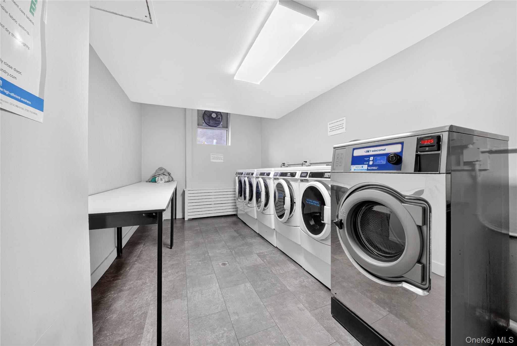 59-21 Calloway # 5F, Corona, NY 11368