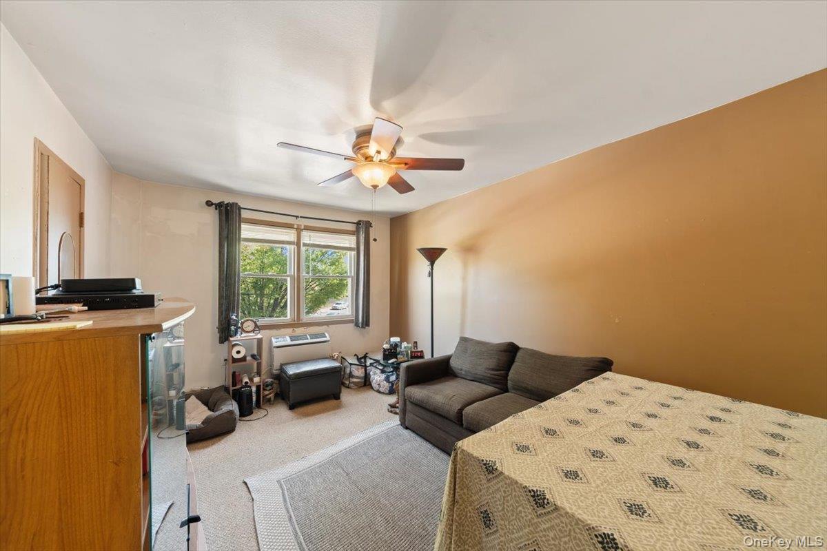 3950 Throggs Neck Expressway, Bronx, NY 10465