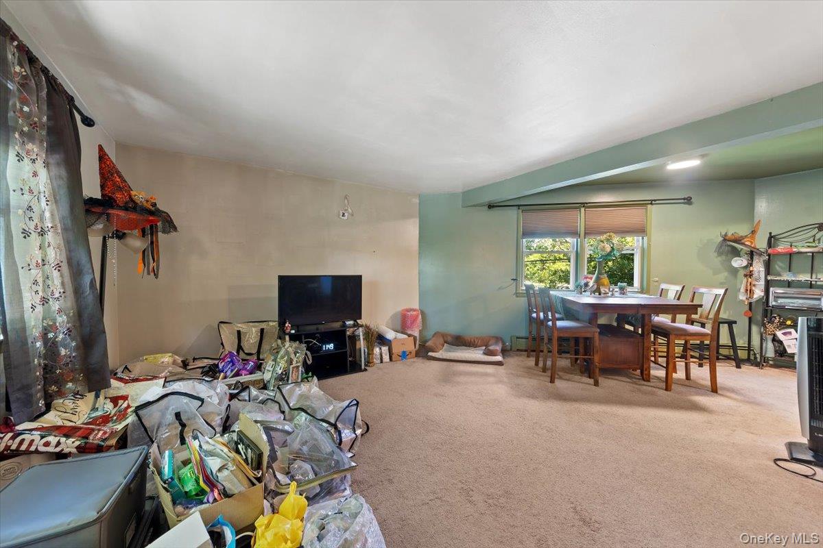 3950 Throggs Neck Expressway, Bronx, NY 10465