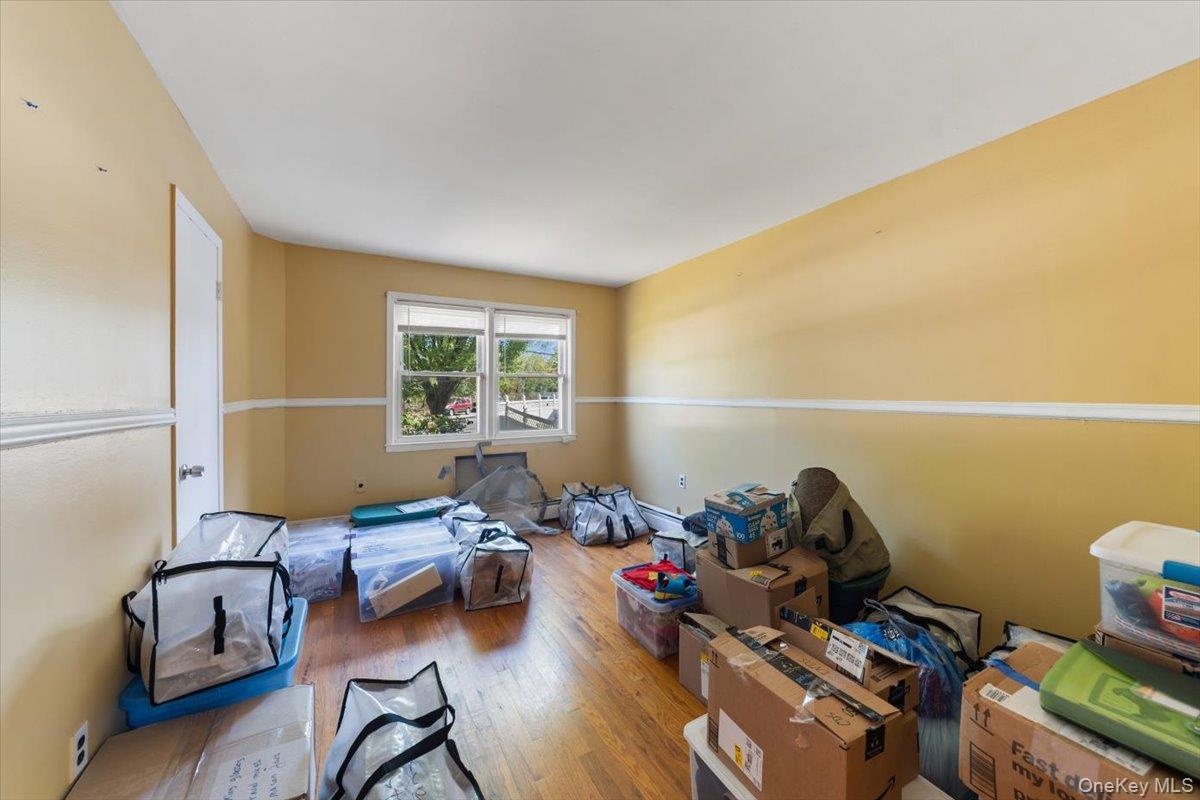 3950 Throggs Neck Expressway, Bronx, NY 10465