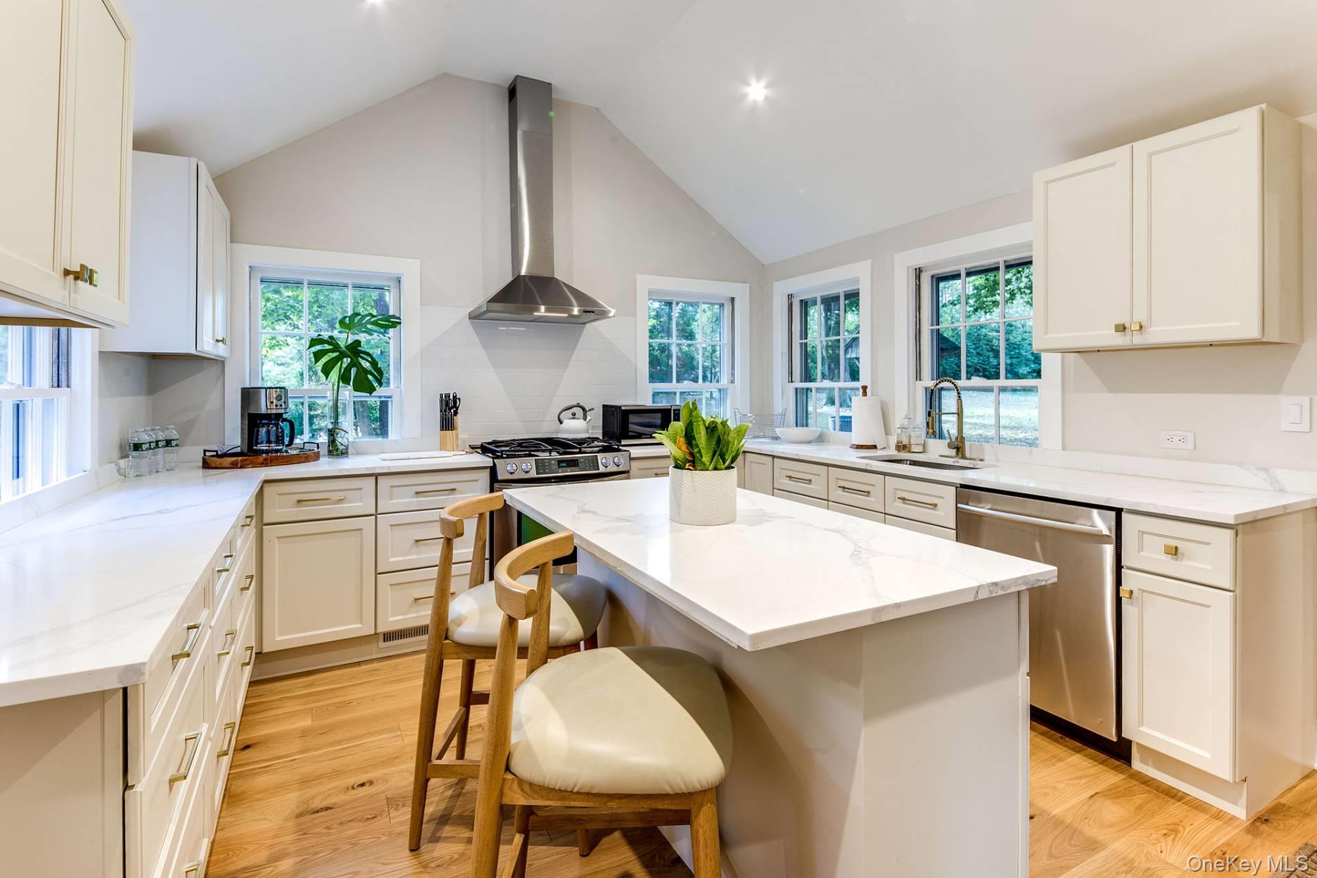 45 Floyd Street, East Hampton, NY 11937