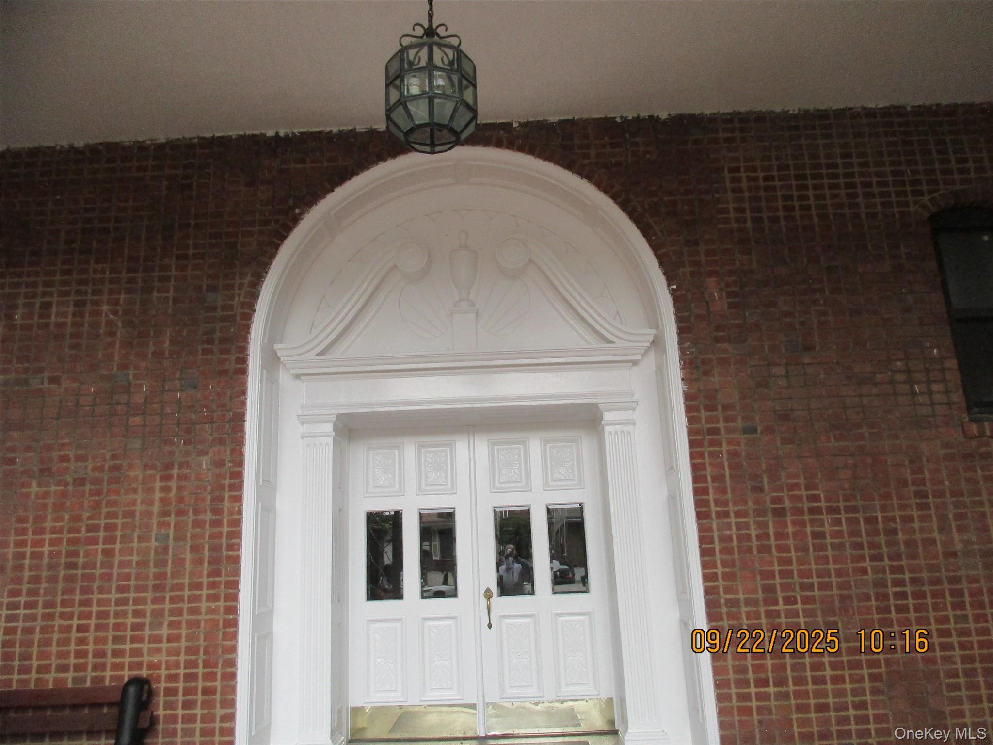 84-51 Beverly Road # 2-S, Kew Gardens, NY 11415