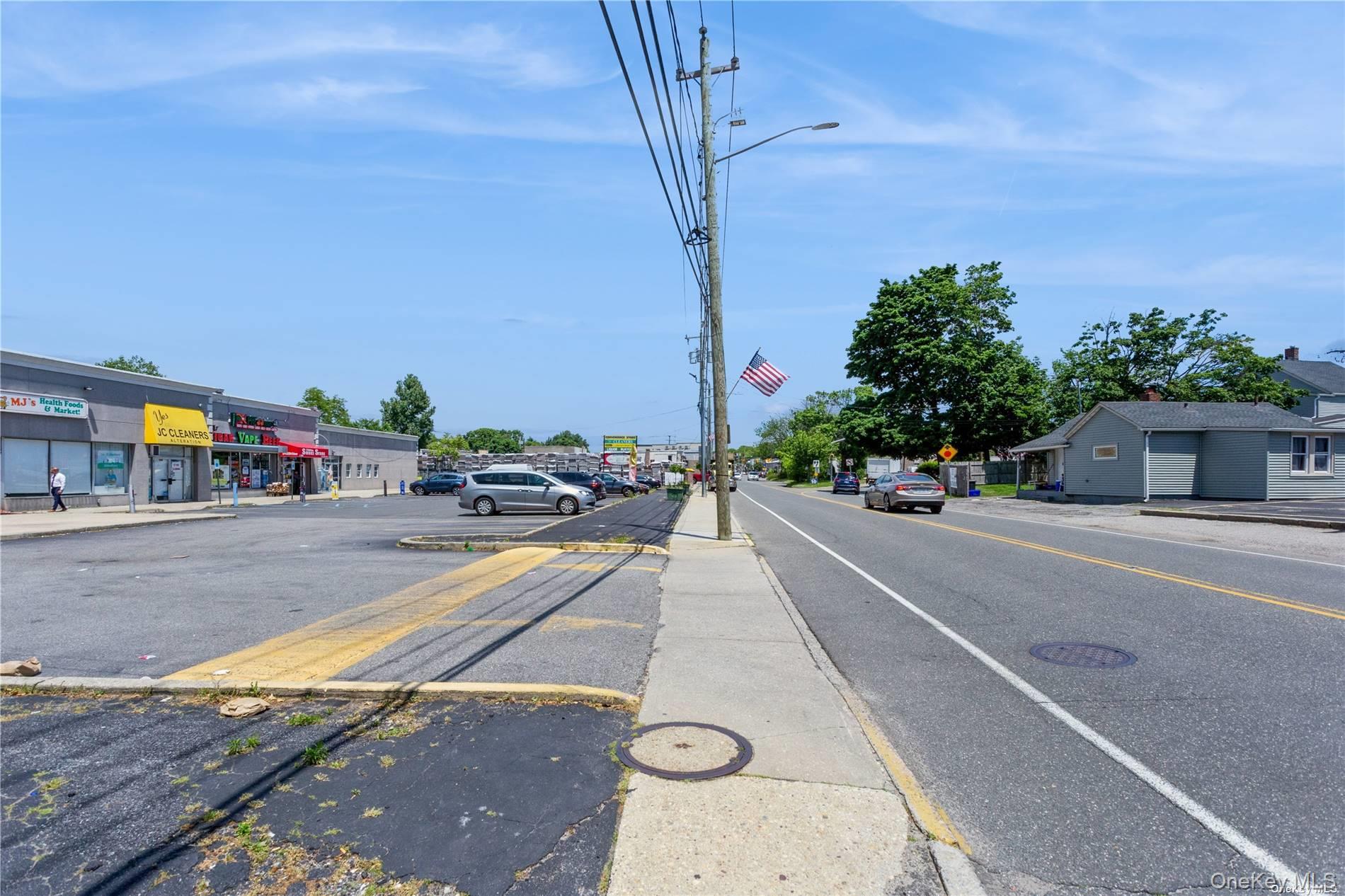 757 B Foxhurst Road, Baldwin, NY 11510