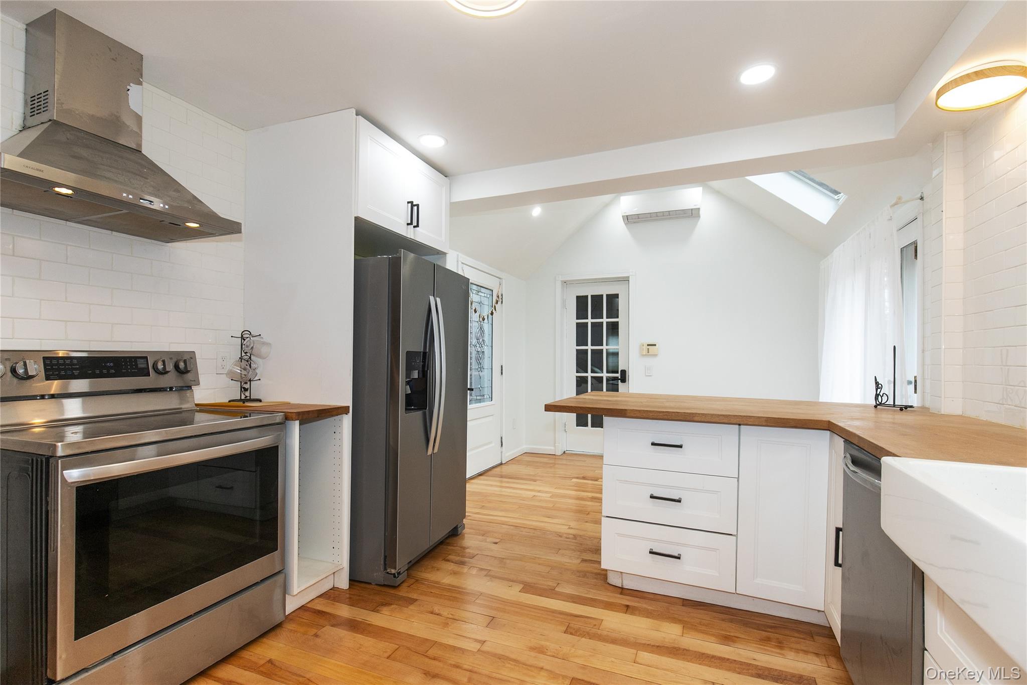 5 Prospect Street, Glen Head, NY 11545