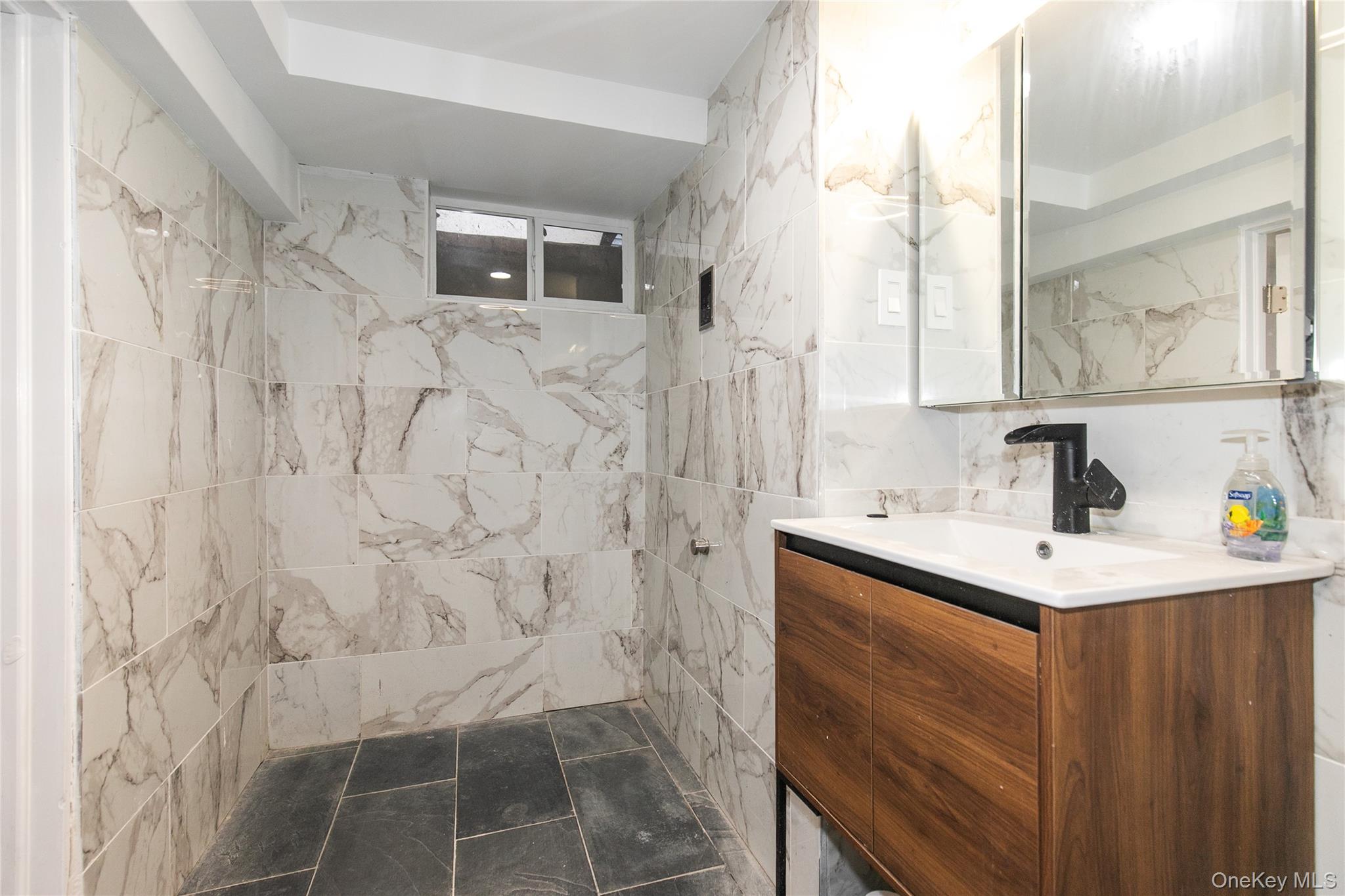 5 Prospect Street, Glen Head, NY 11545