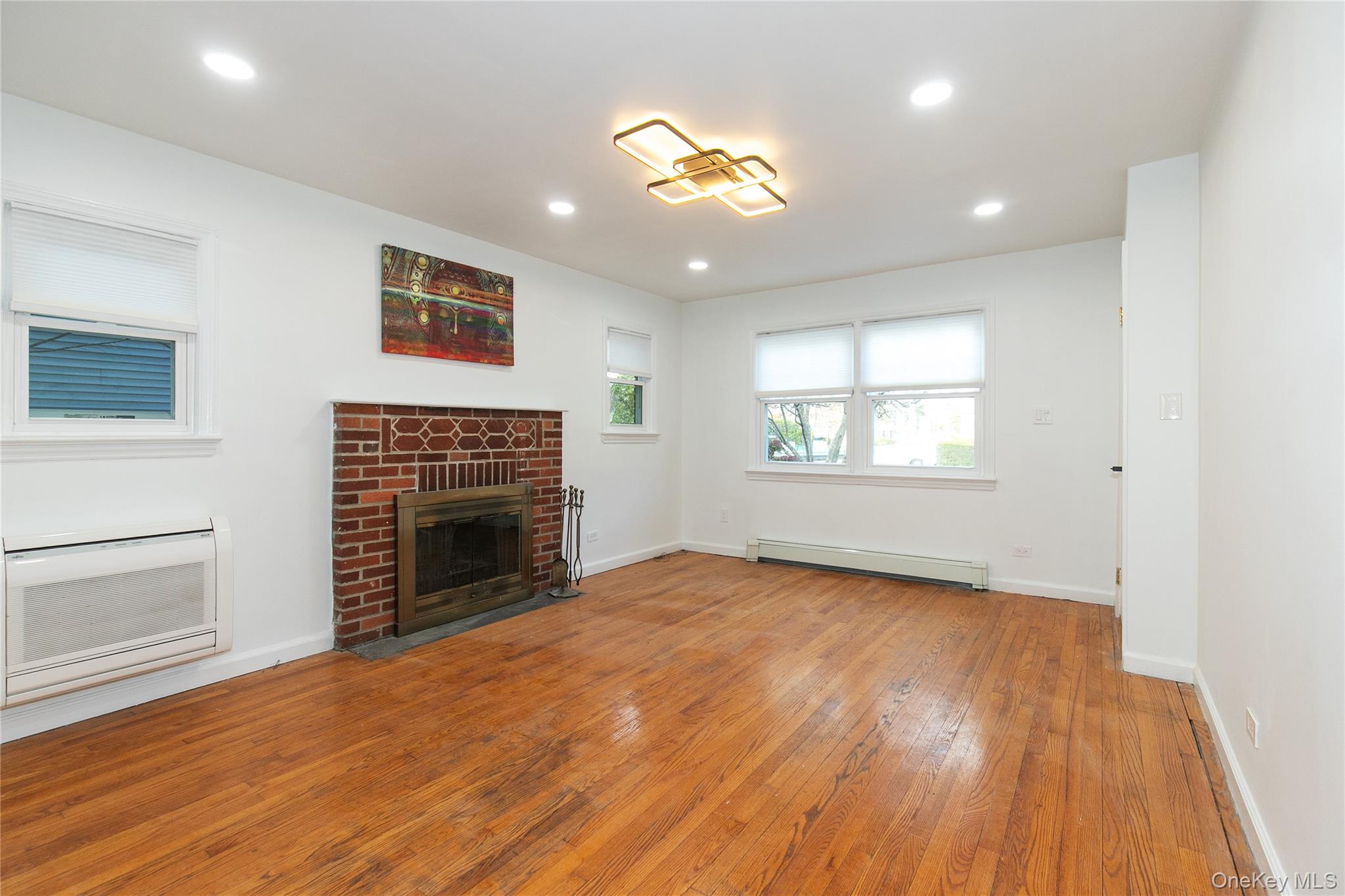 5 Prospect Street, Glen Head, NY 11545