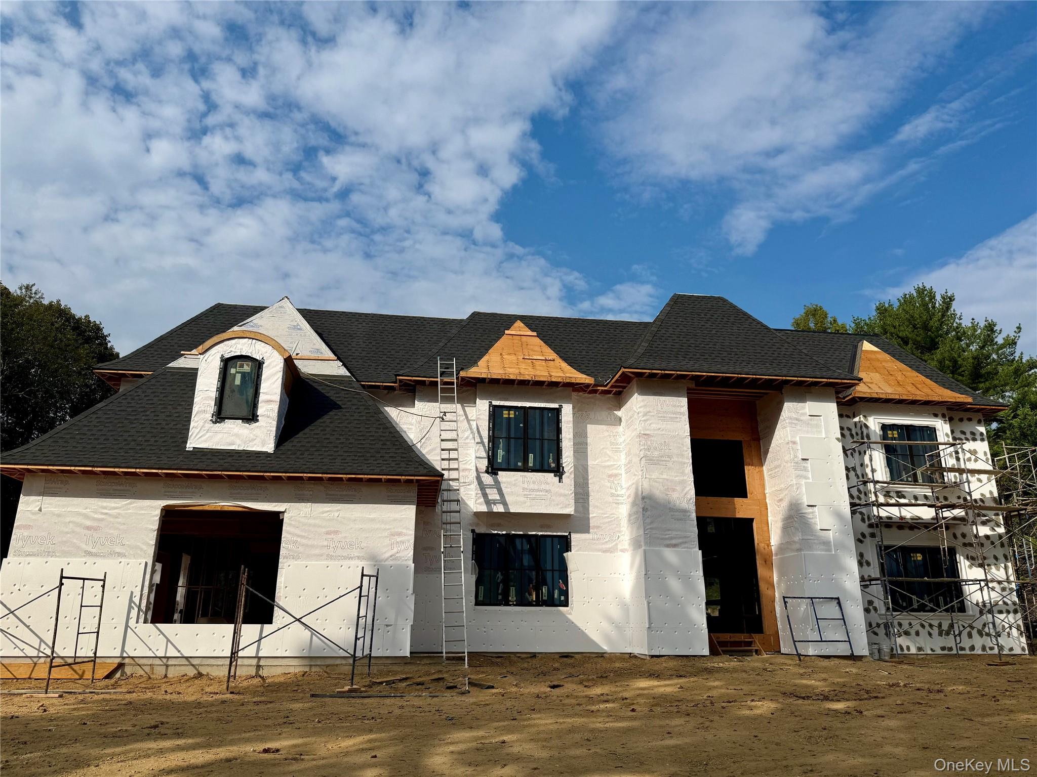 4 Highfield Drive, Dix Hills, NY 11746