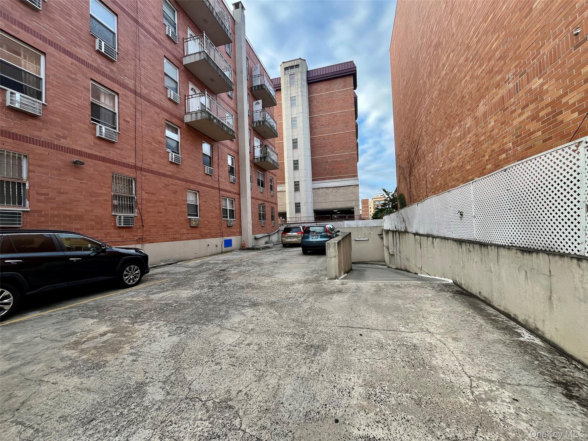 7177 159th Street # 3D, Fresh Meadows, NY 11365