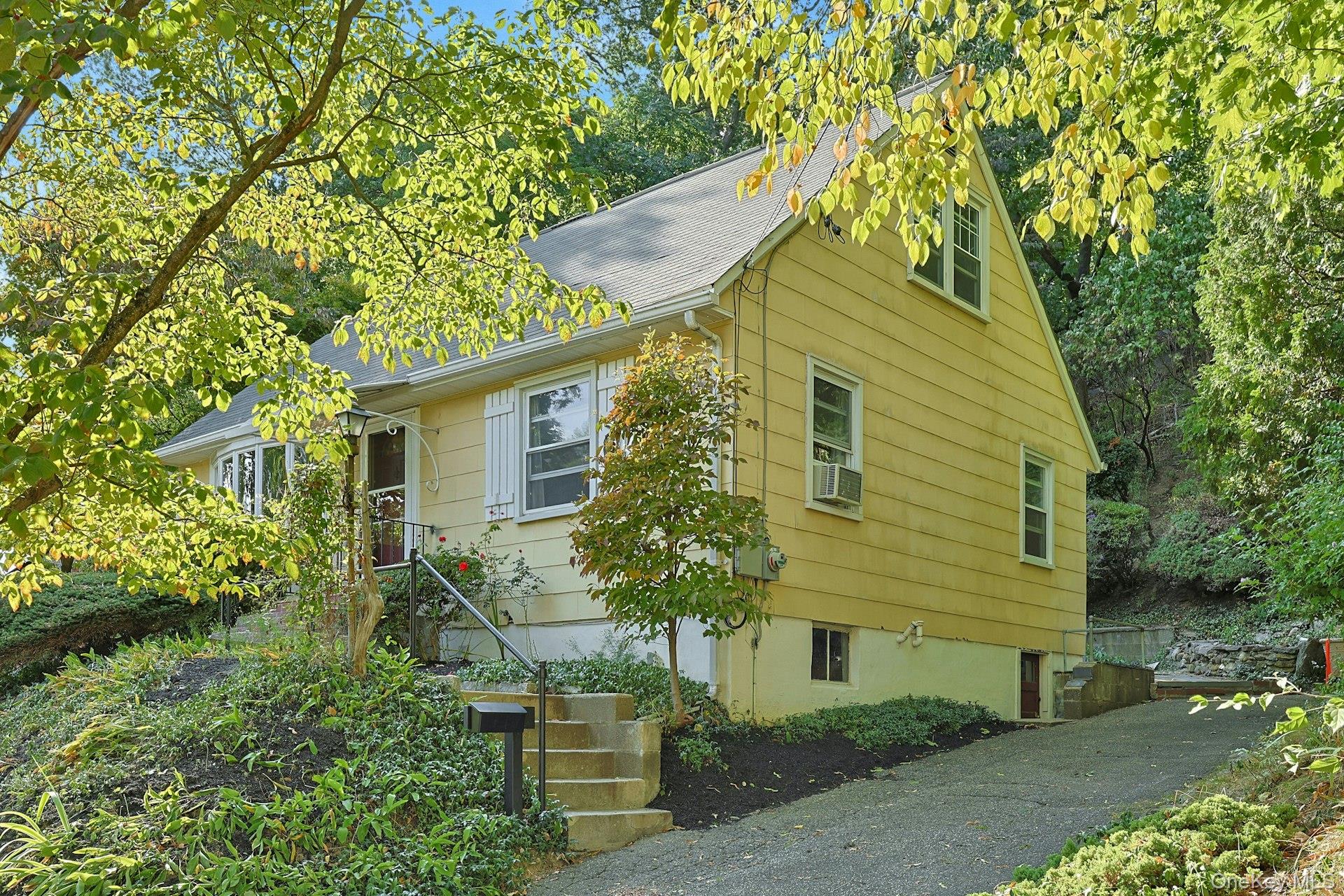 61 Snowden Avenue, Ossining, NY 10562