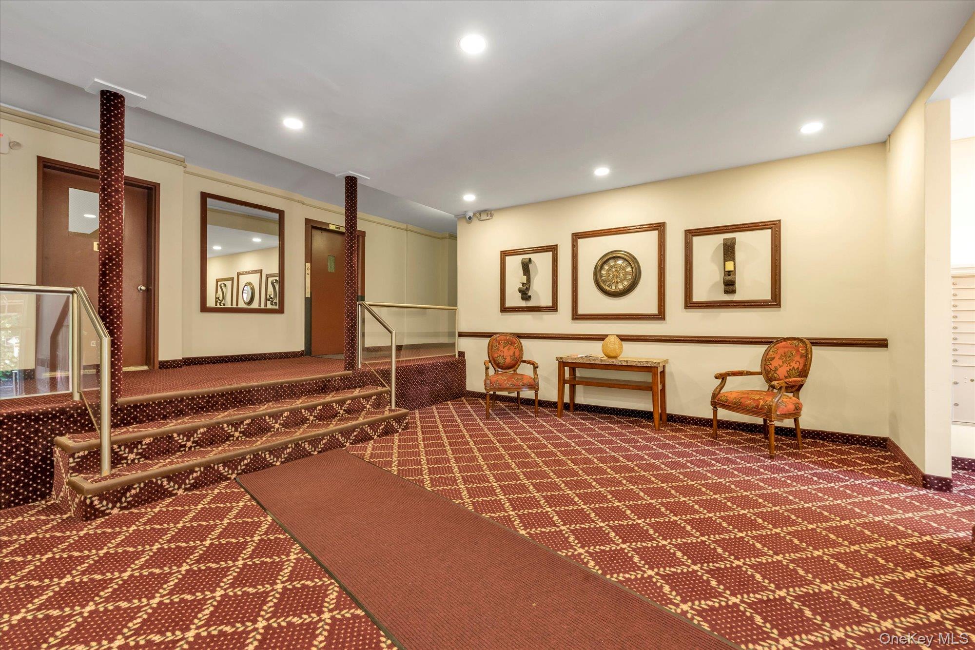 30 Pearsall Avenue # 2F, Glen Cove, NY 11542