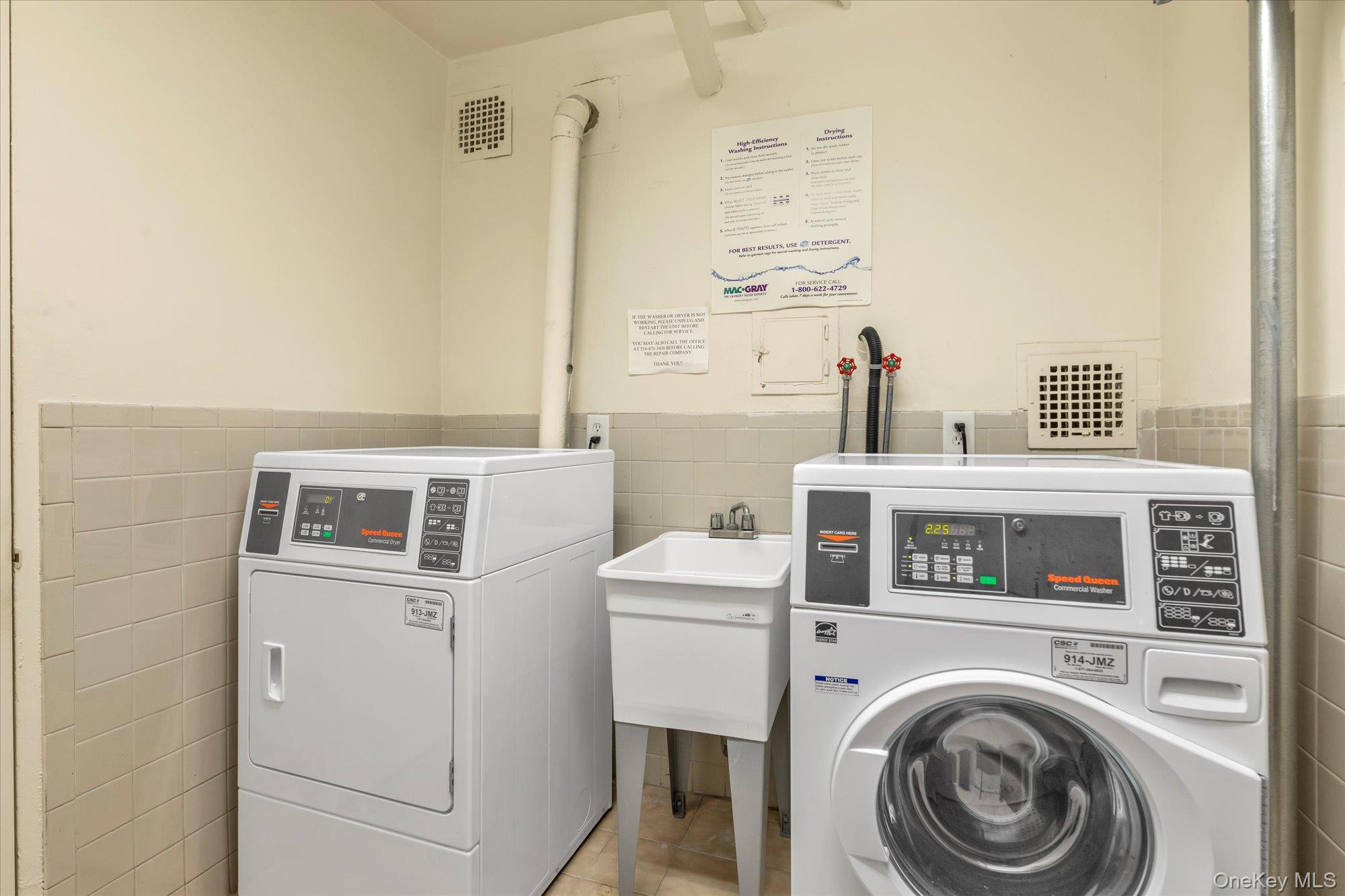 30 Pearsall Avenue # 2F, Glen Cove, NY 11542