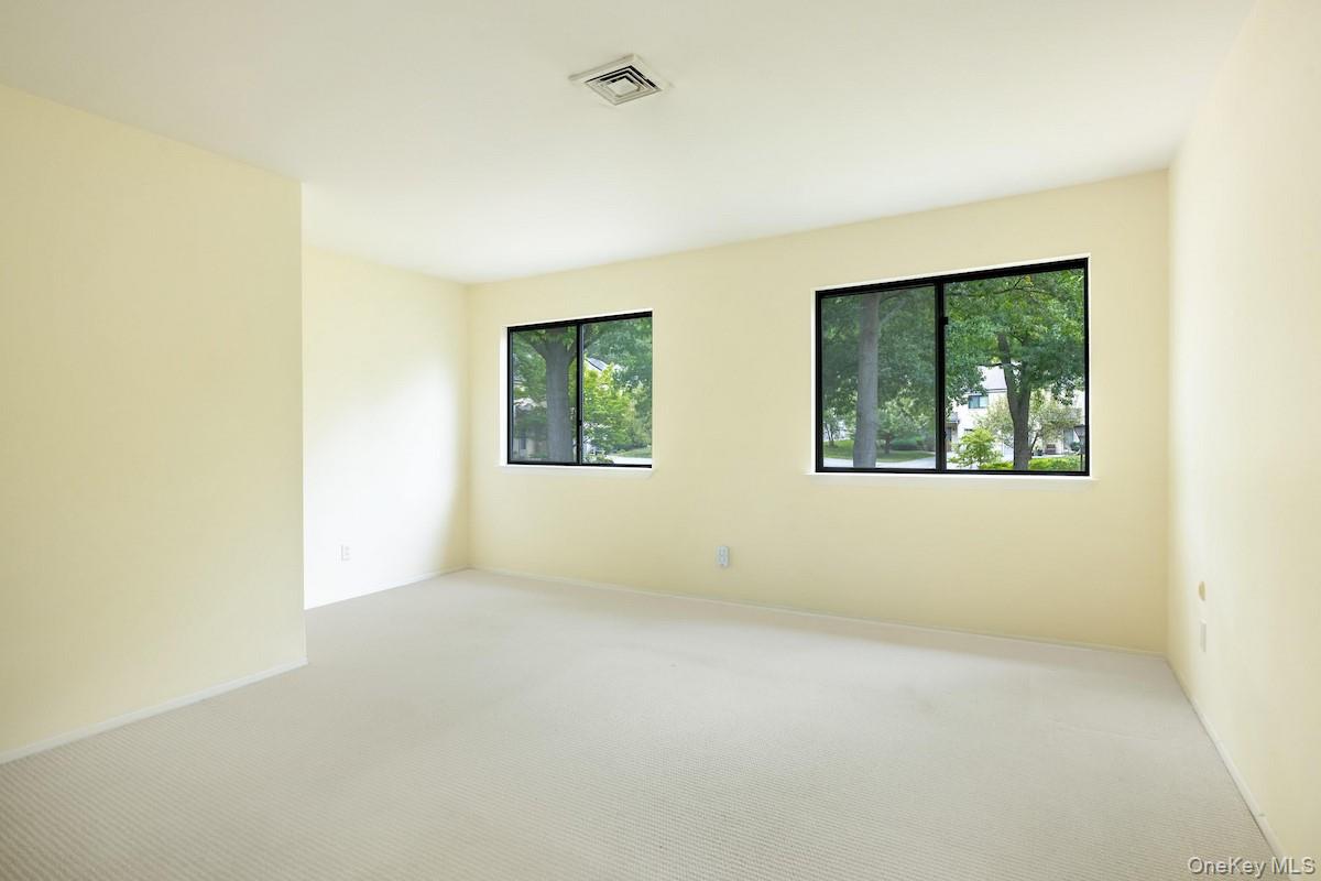 1001 Hunters Run, Dobbs Ferry, NY 10522