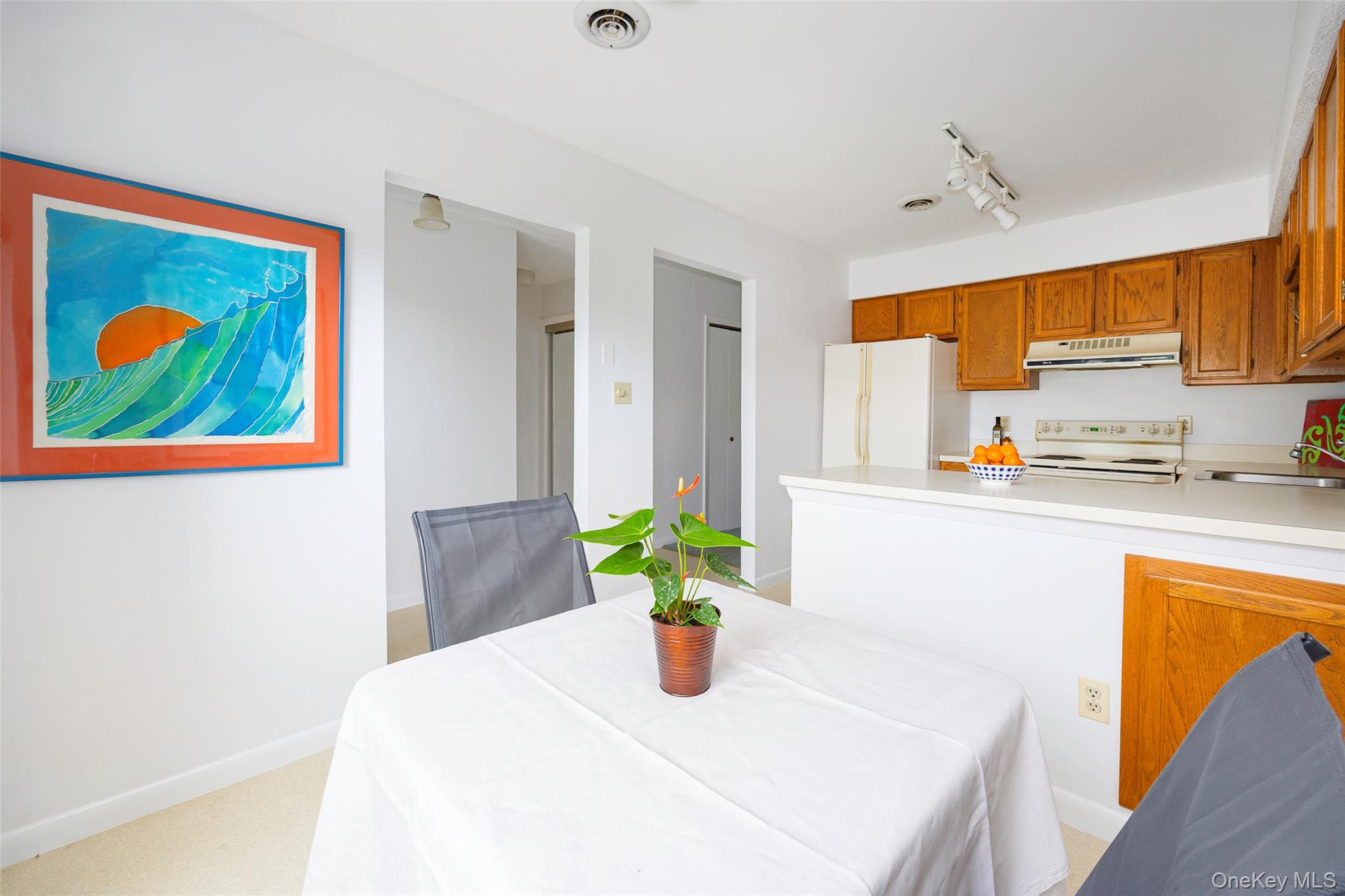 4 Pond Drive W, Rhinebeck, NY 12572