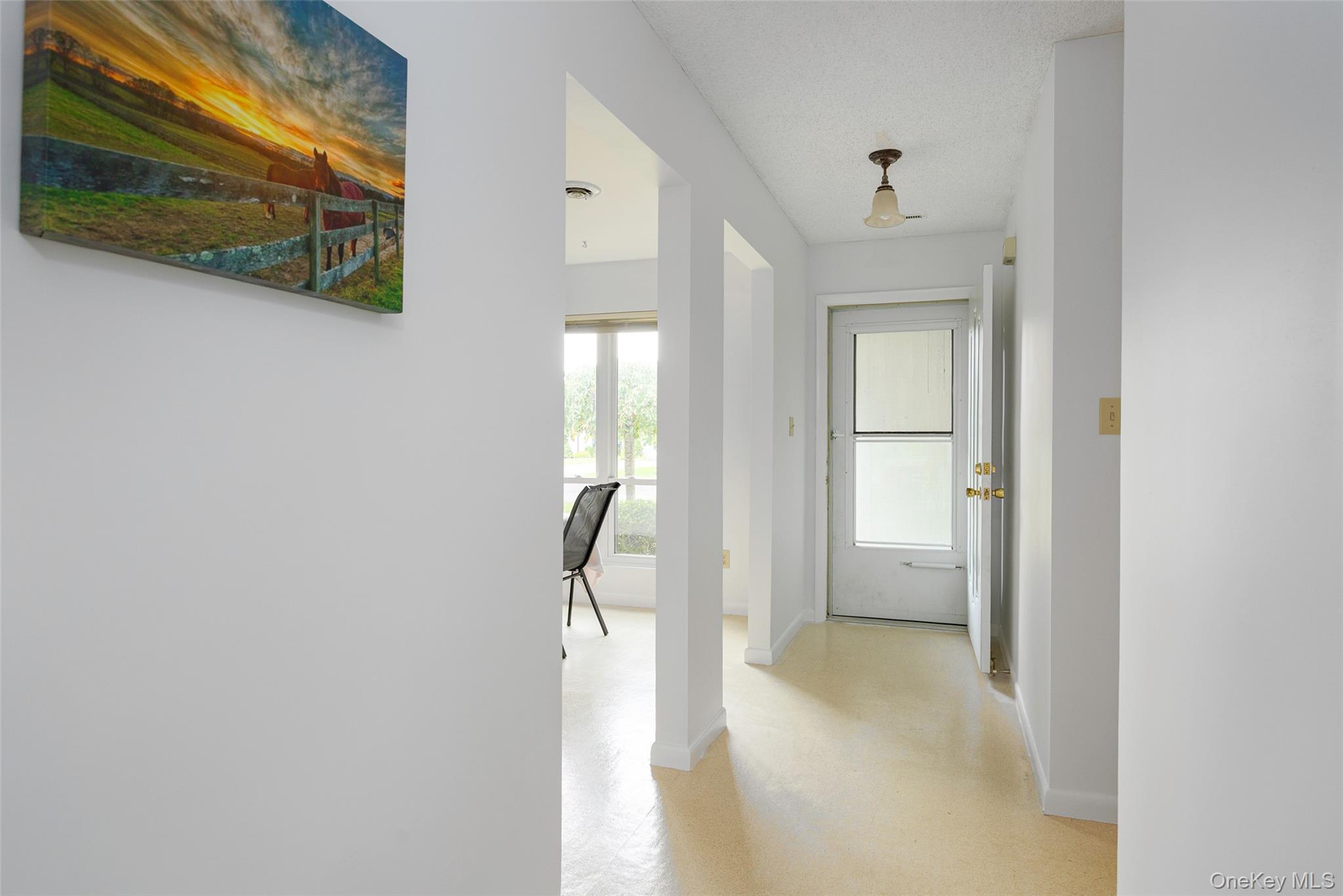 4 Pond Drive W, Rhinebeck, NY 12572