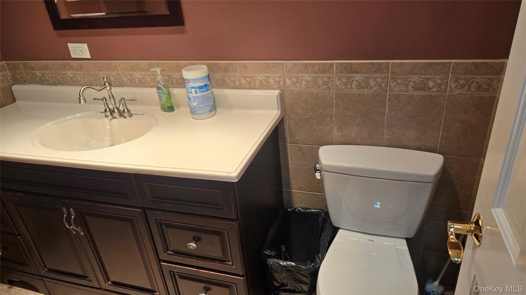 212 W Park Avenue # UPPER, Long Beach, NY 11561