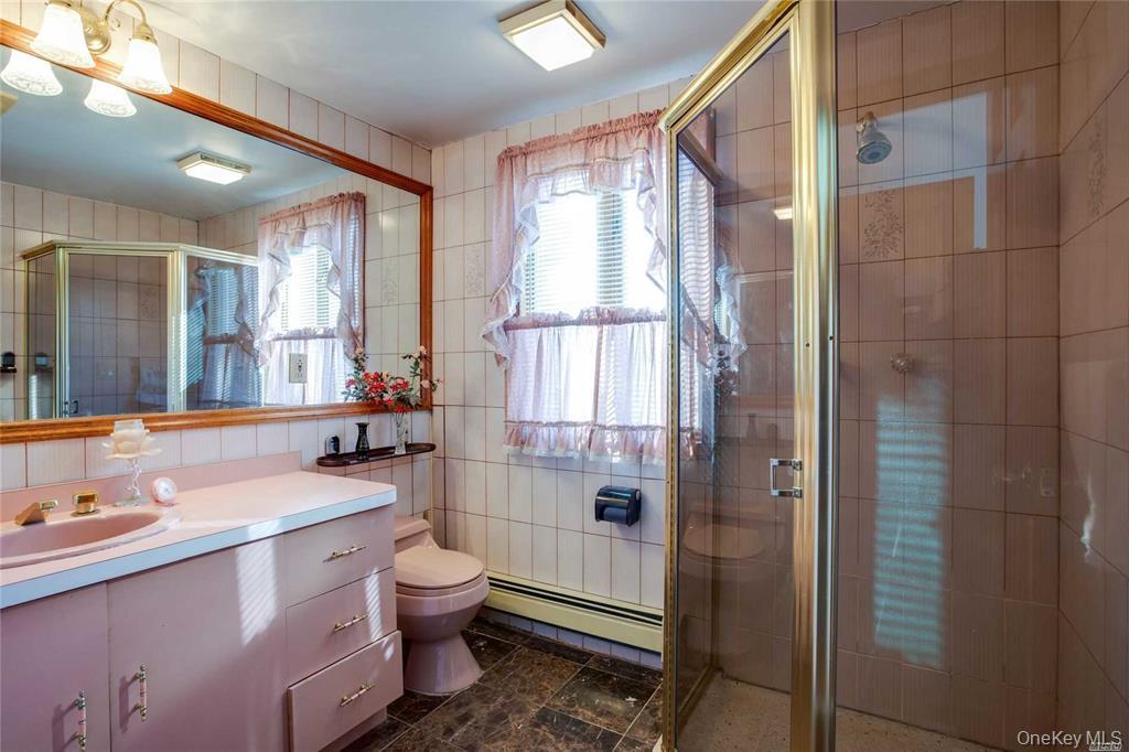 2-44 149th Street, Whitestone, NY 11357