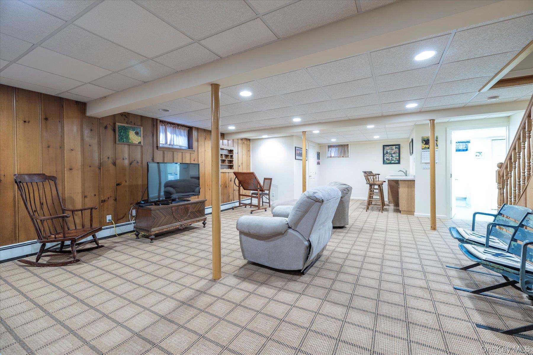 15 Baylis Rd Baylis Road, Rockville Centre, NY 11570