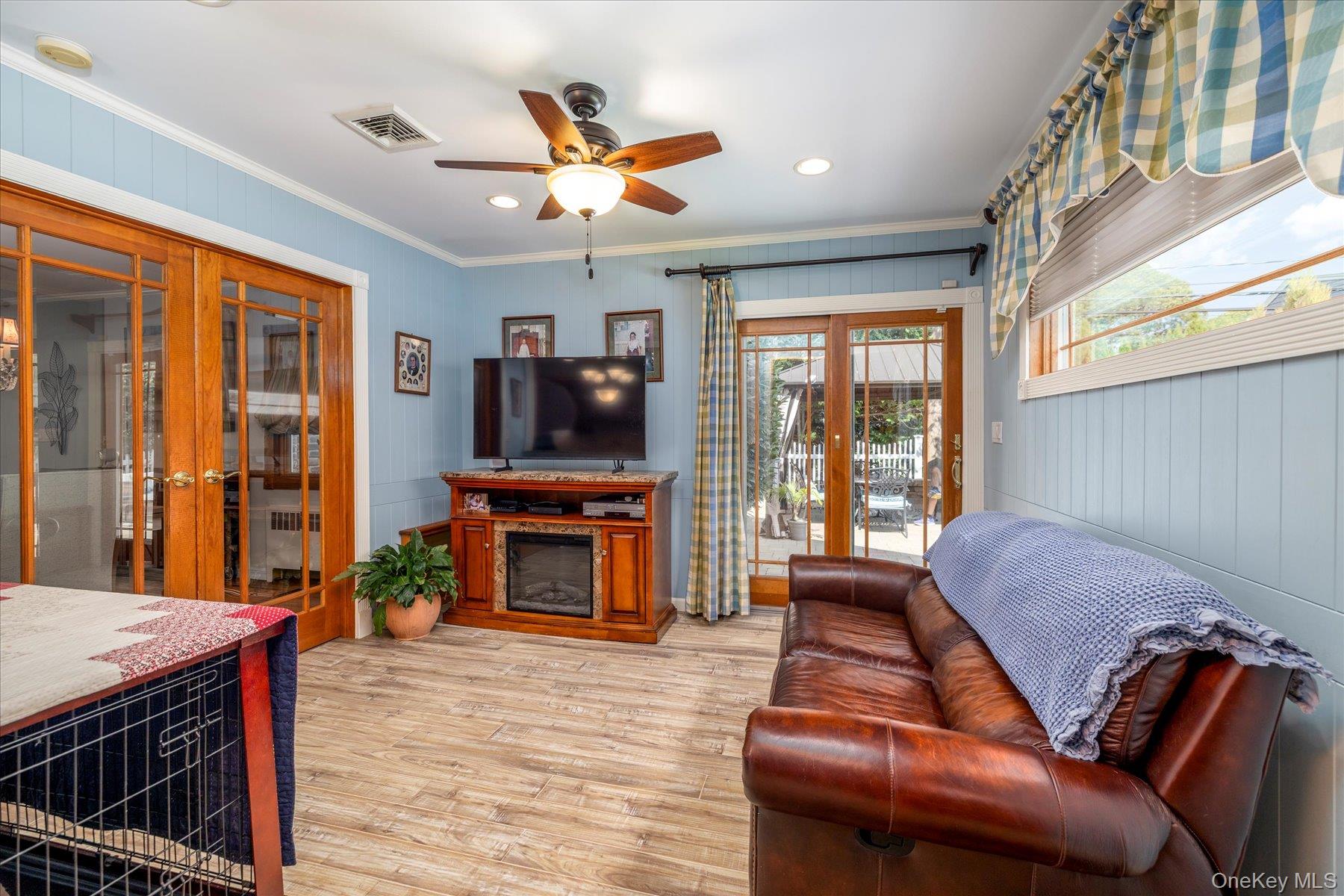 15 Baylis Rd Baylis Road, Rockville Centre, NY 11570