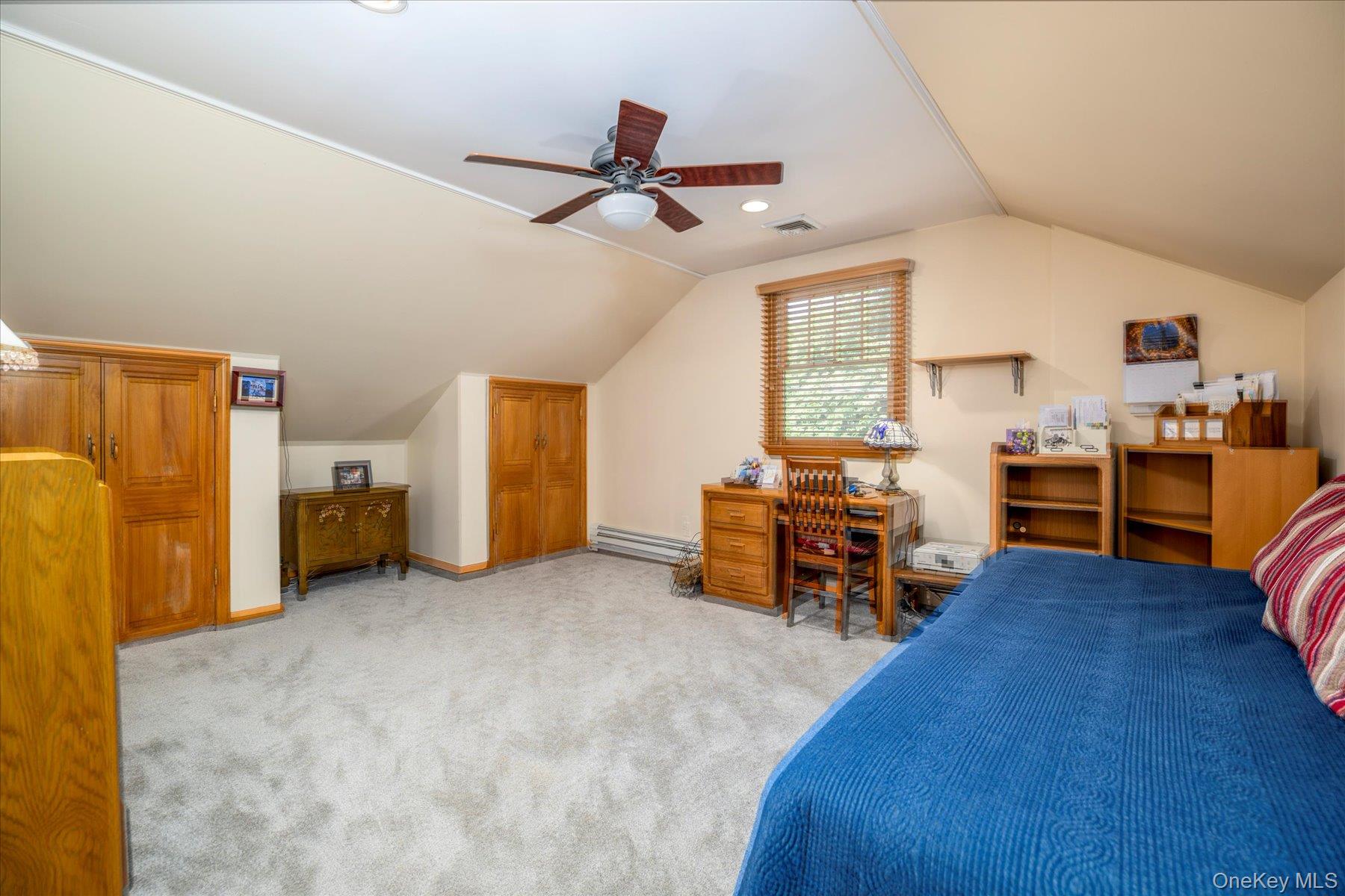 15 Baylis Rd Baylis Road, Rockville Centre, NY 11570