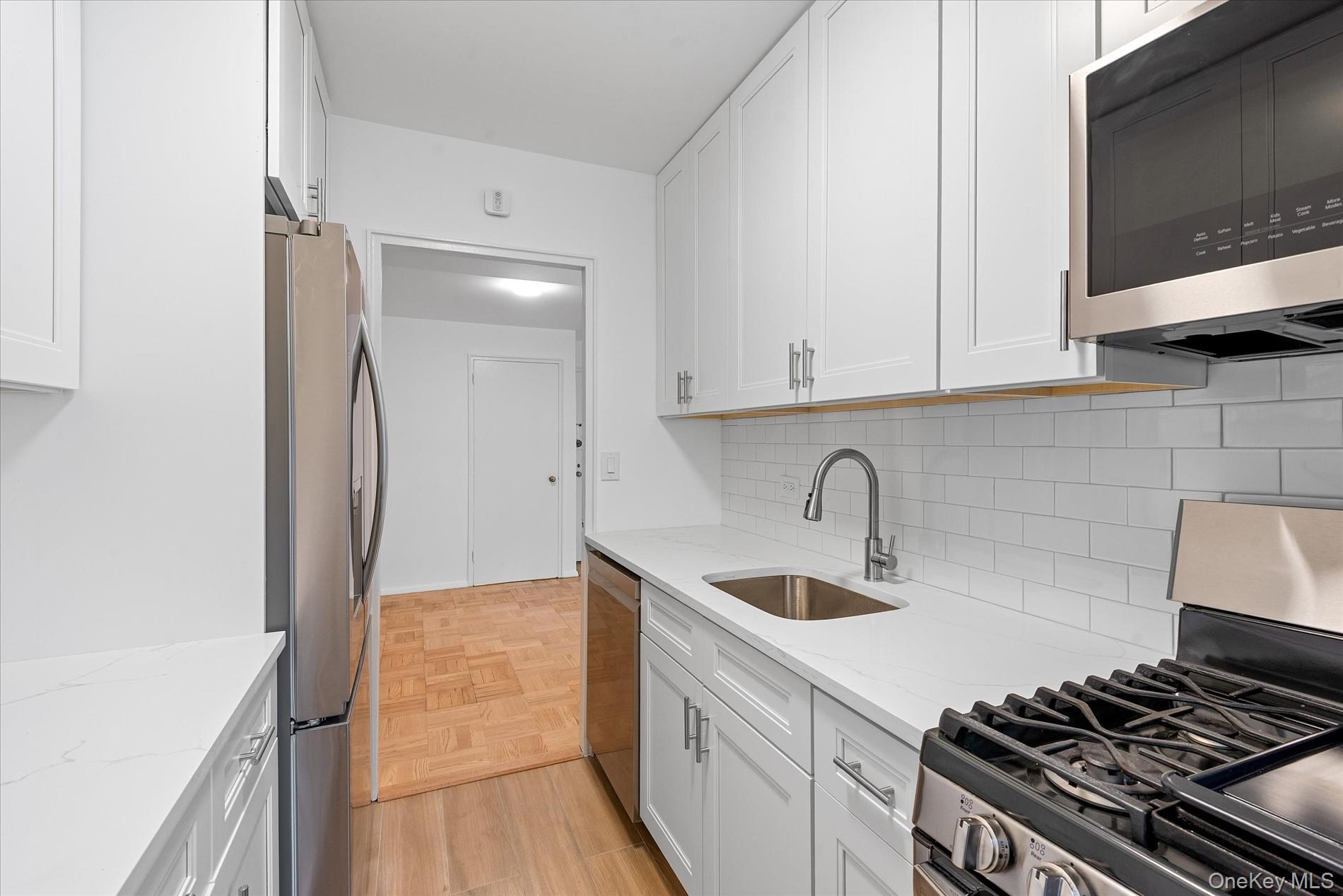 21-50 33rd Road # 2D, Astoria, NY 11106