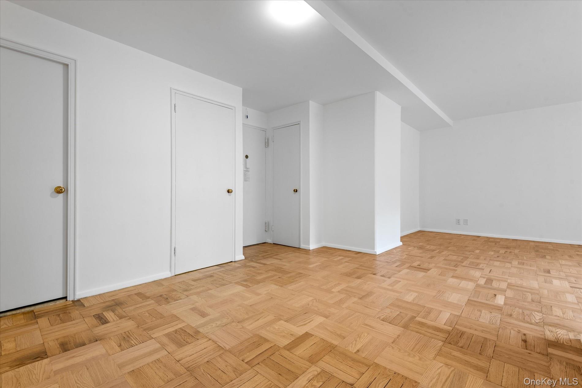 21-50 33rd Road # 2D, Astoria, NY 11106