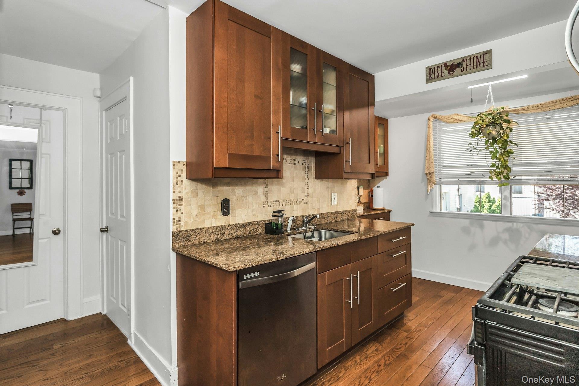 12 Washington Drive, Merrick, NY 11566