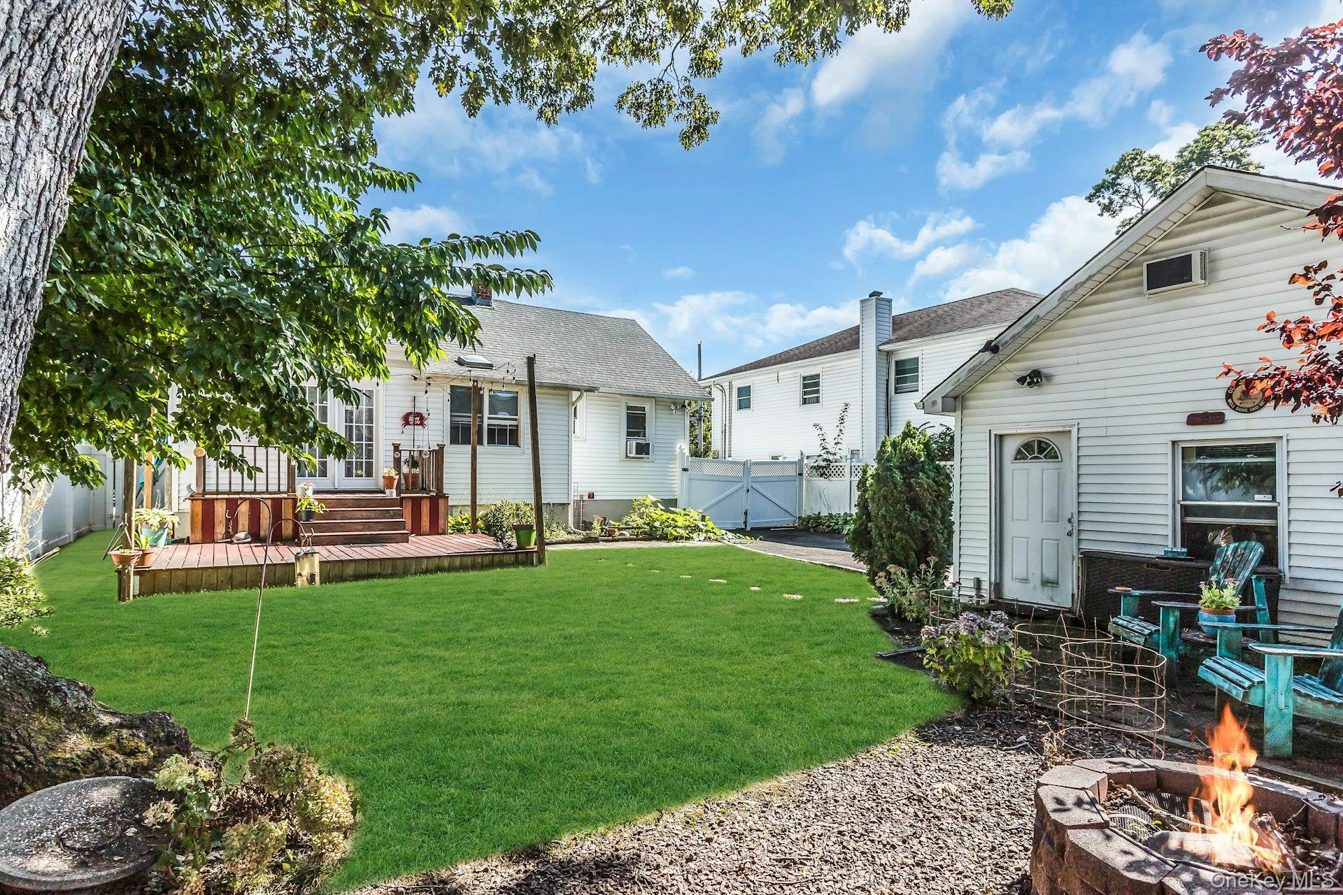 12 Washington Drive, Merrick, NY 11566