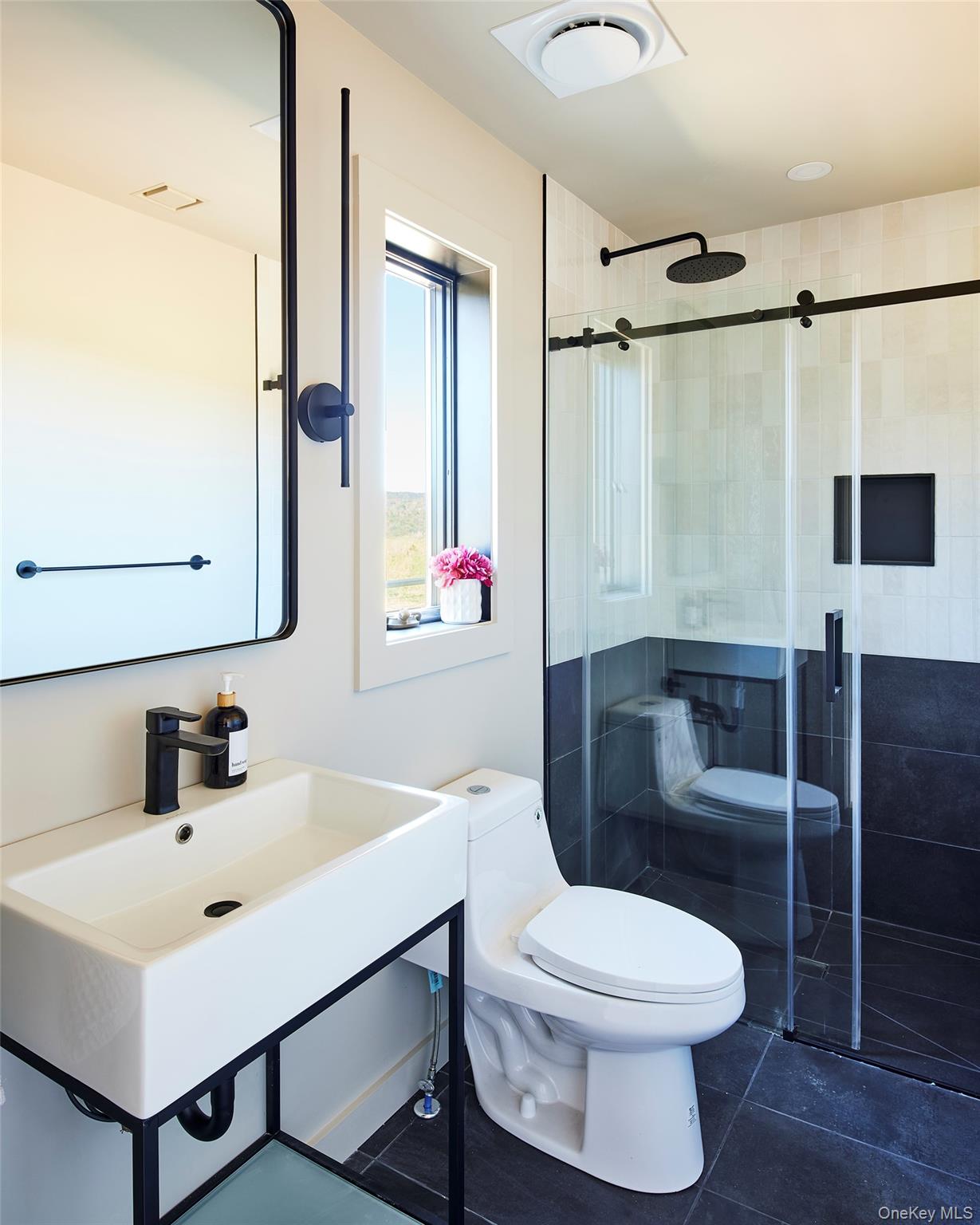 146 Buddenhagen Road, Callicoon, NY 12723