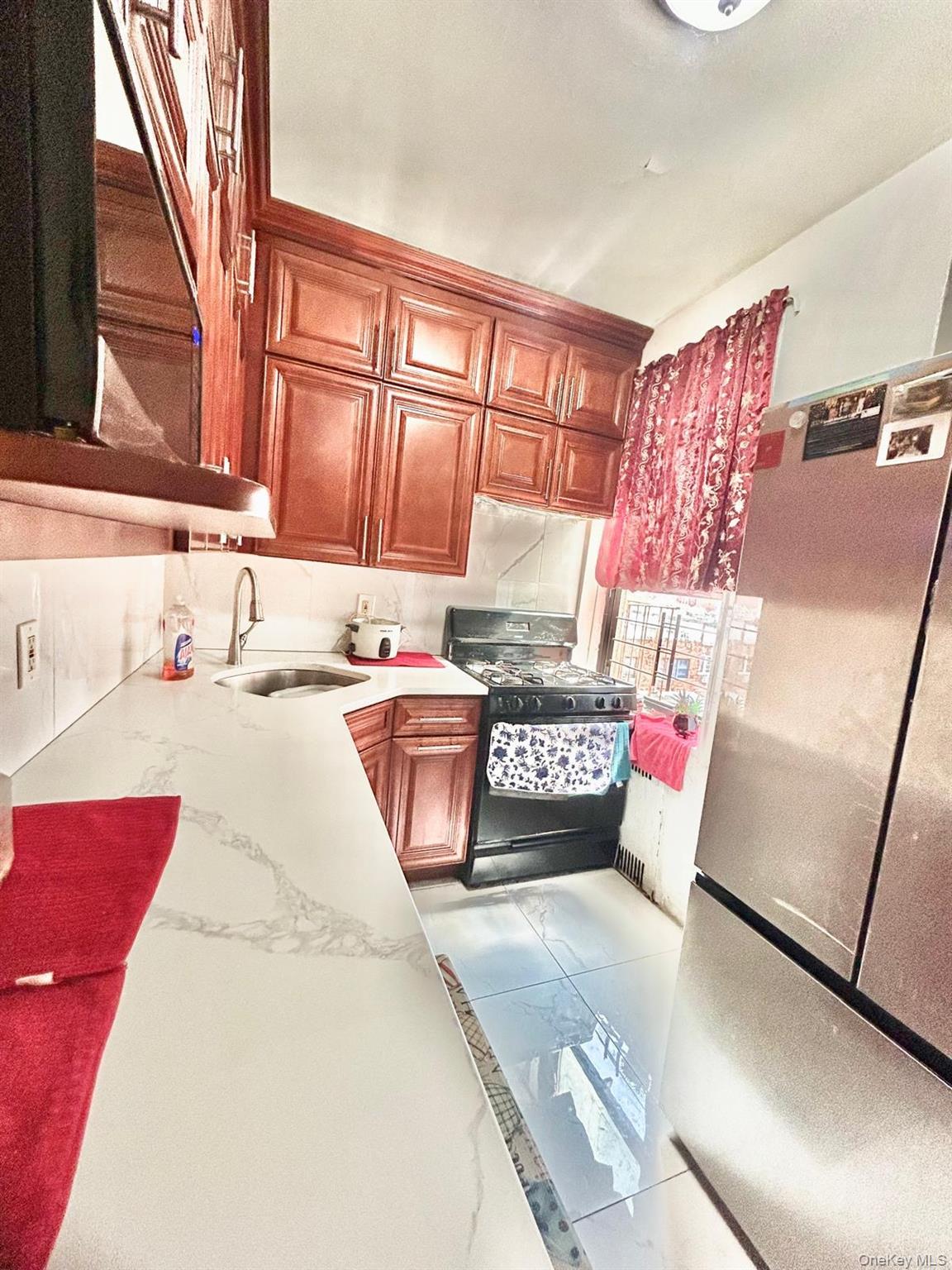 165-20 Highland Avenue # 300, Jamaica, NY 11432