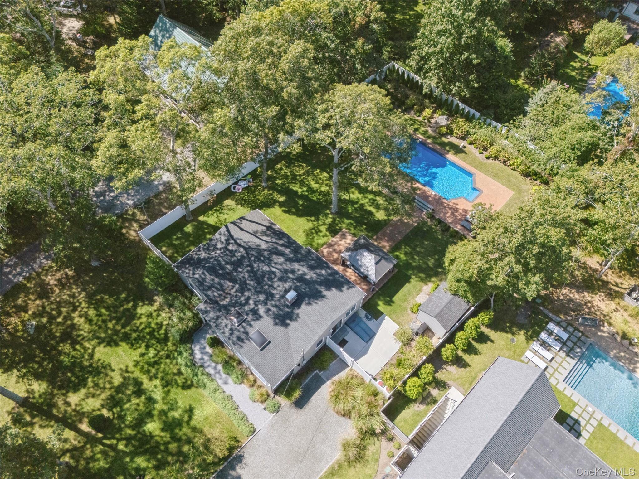 10 Rutland Road, East Hampton, NY 11937