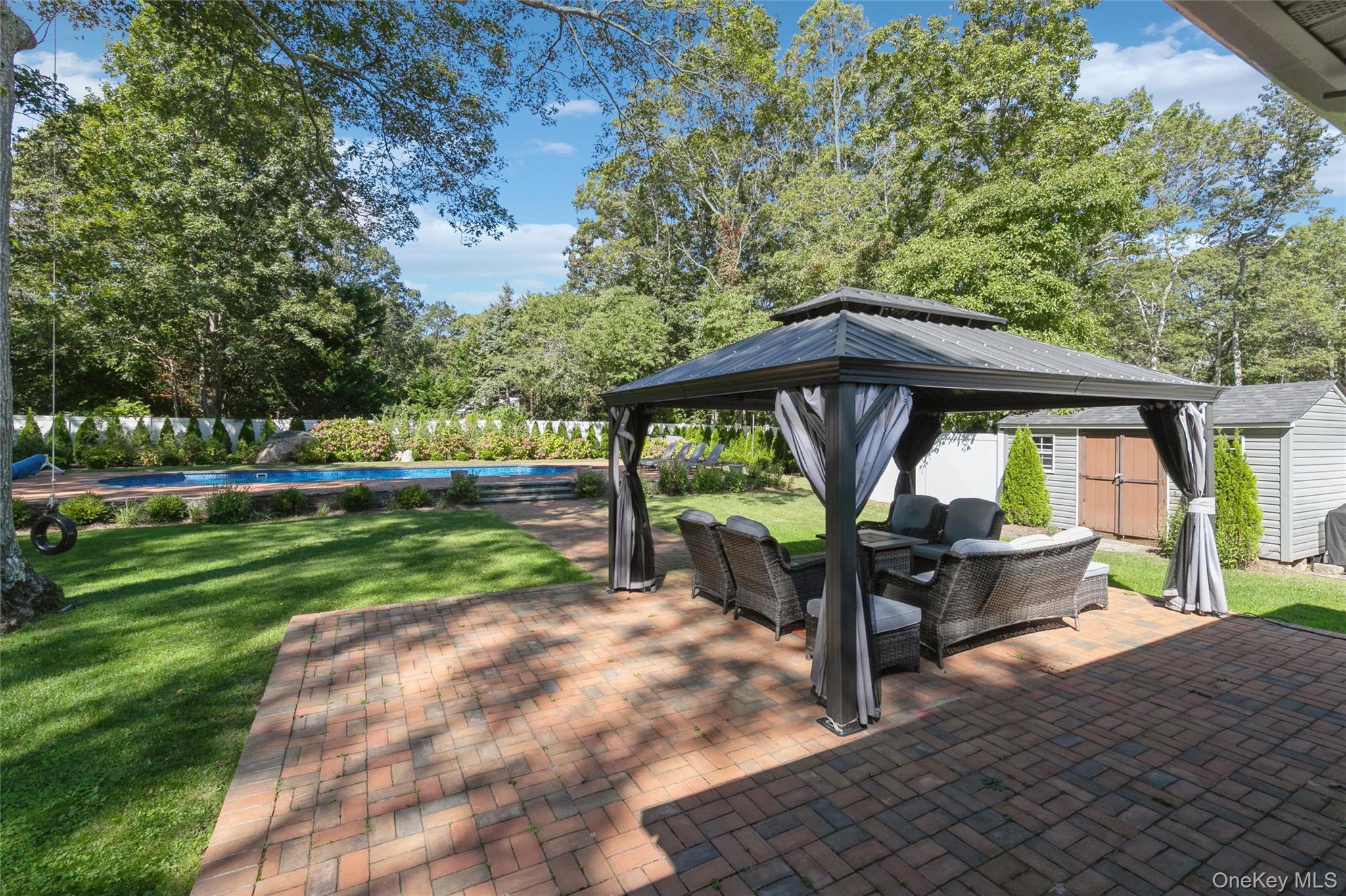 10 Rutland Road, East Hampton, NY 11937