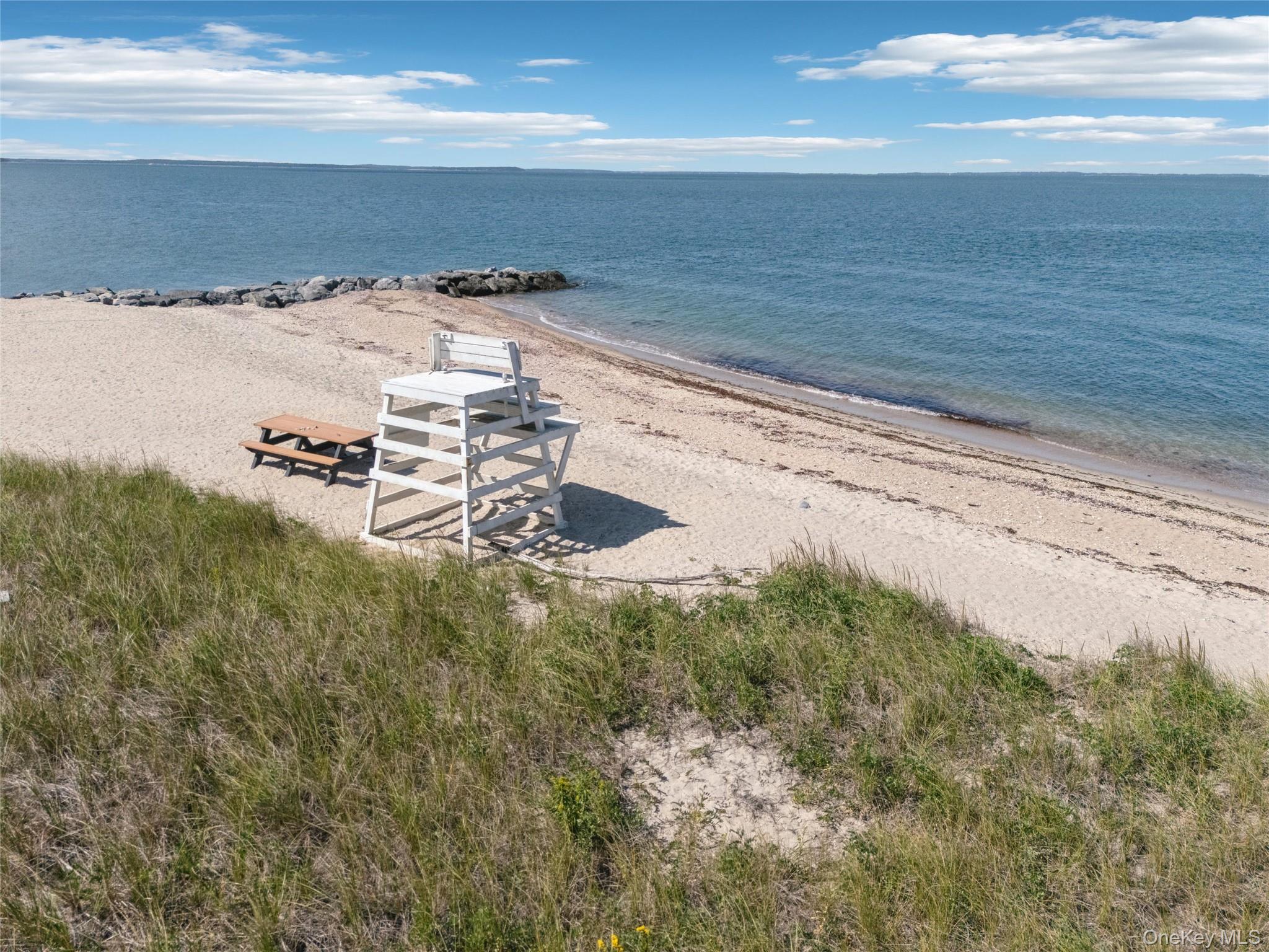 10 Rutland Road, East Hampton, NY 11937