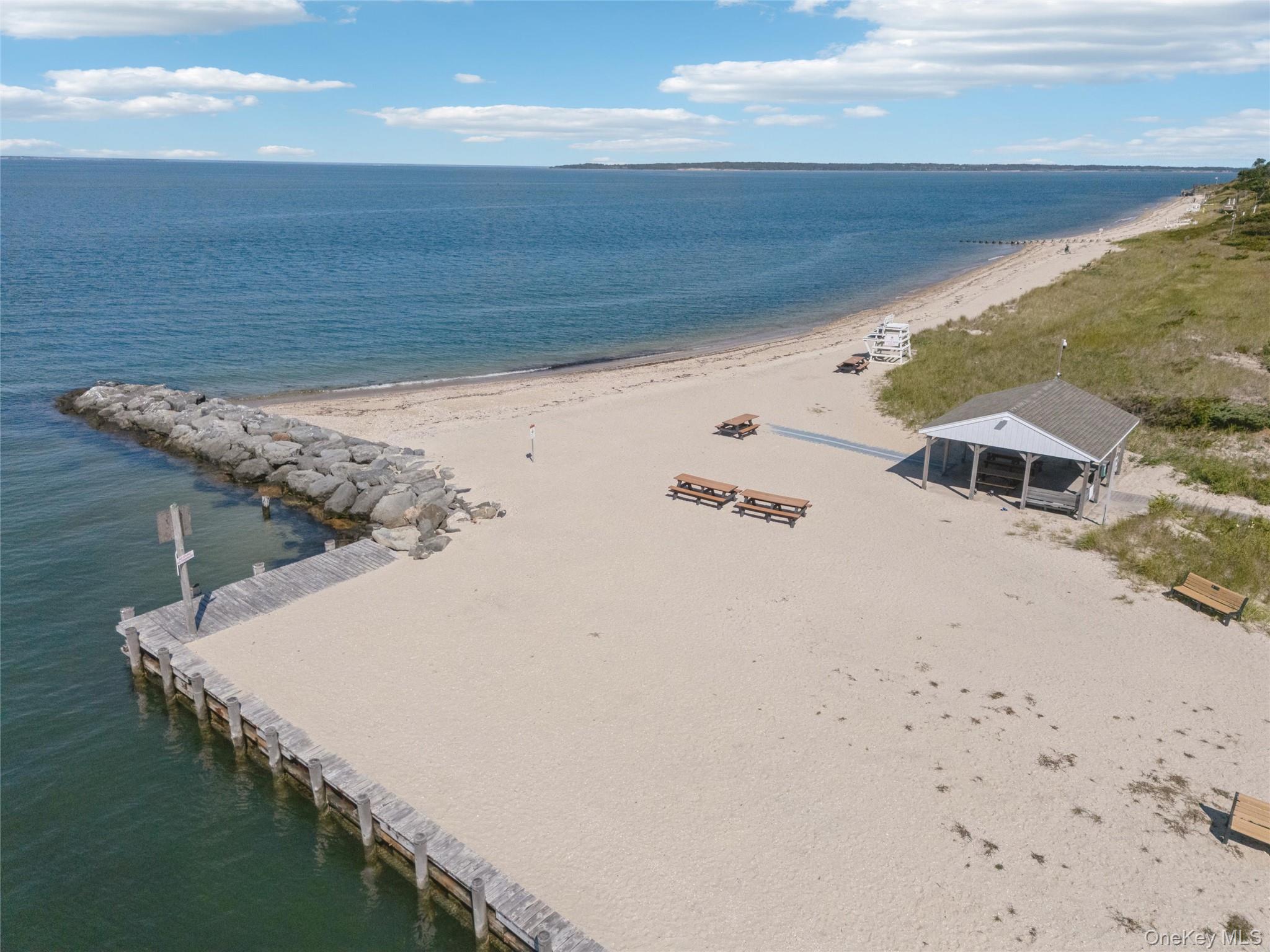 10 Rutland Road, East Hampton, NY 11937