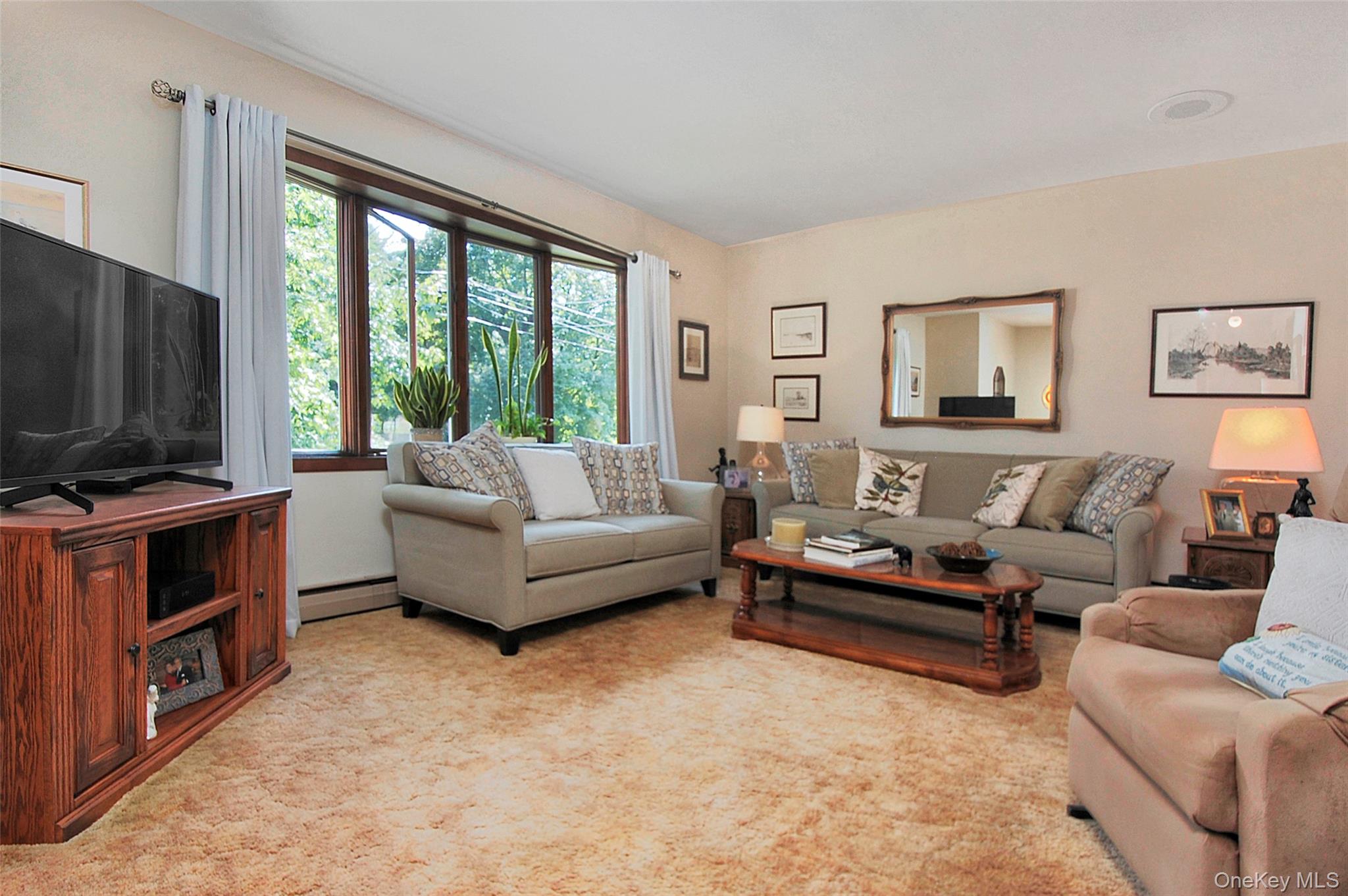 31 Pine Tree Drive, Poughkeepsie, NY 12603