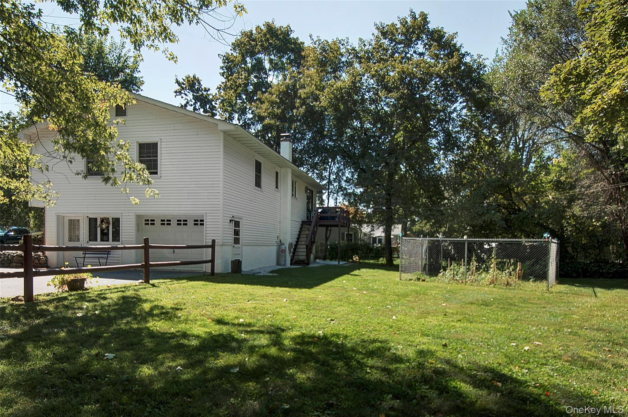 31 Pine Tree Drive, Poughkeepsie, NY 12603