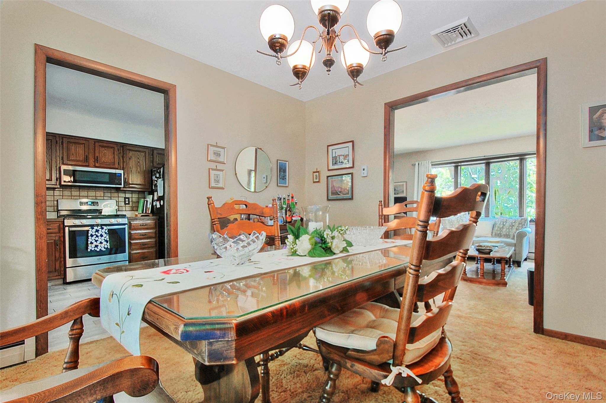 31 Pine Tree Drive, Poughkeepsie, NY 12603