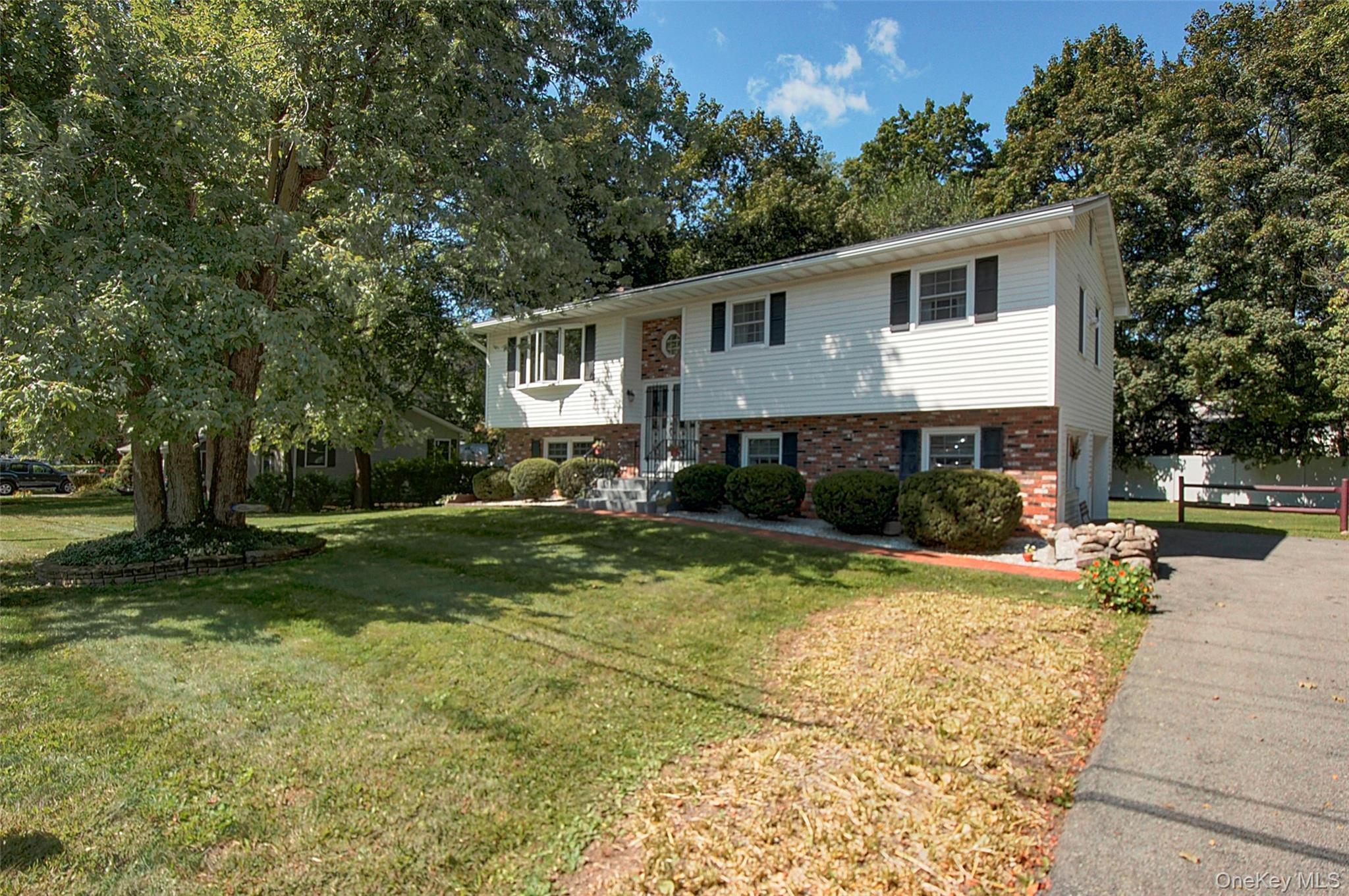 31 Pine Tree Drive, Poughkeepsie, NY 12603