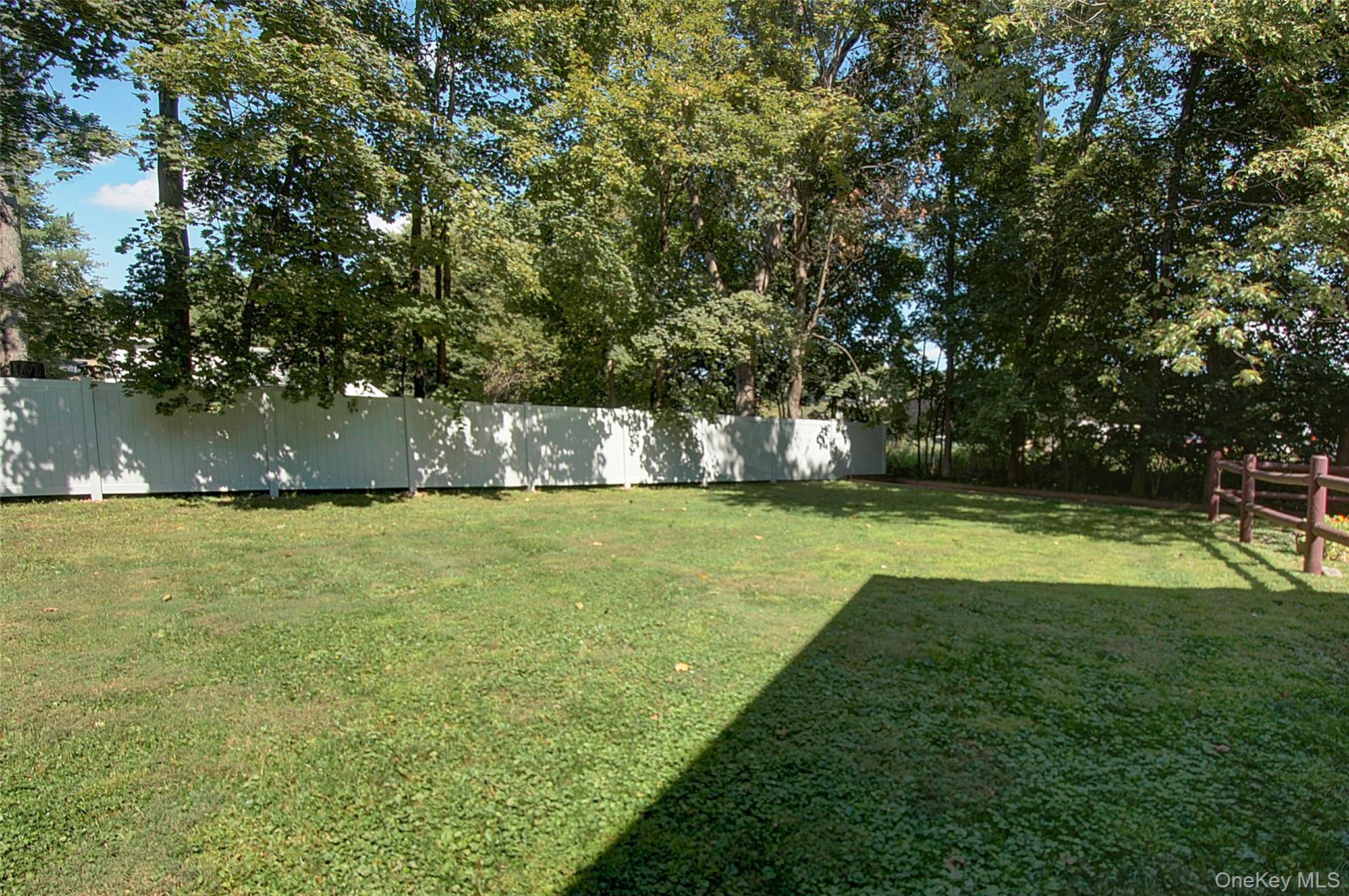 31 Pine Tree Drive, Poughkeepsie, NY 12603