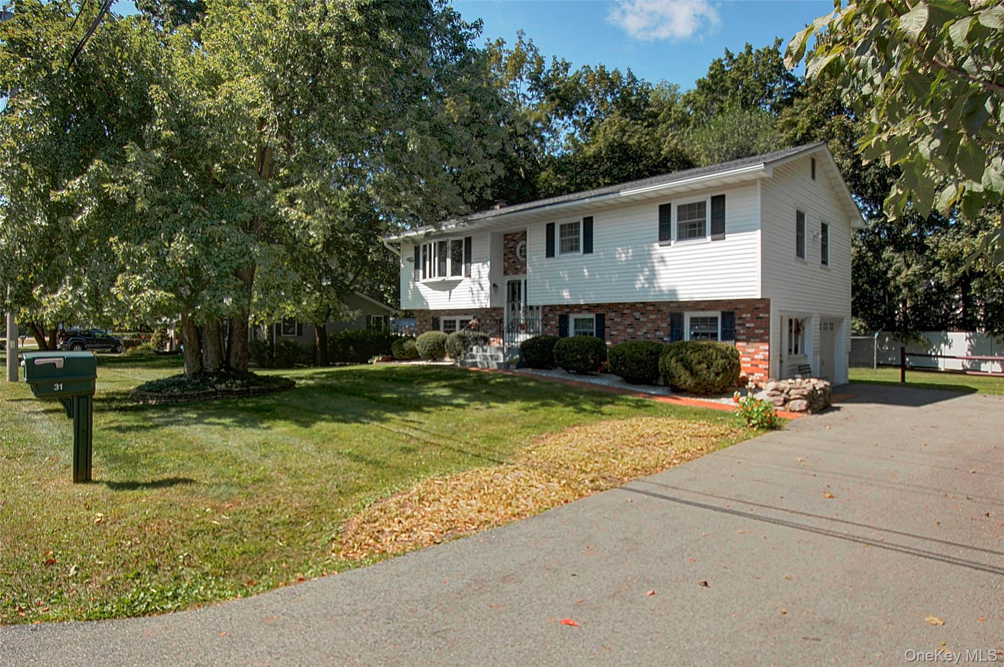 31 Pine Tree Drive, Poughkeepsie, NY 12603