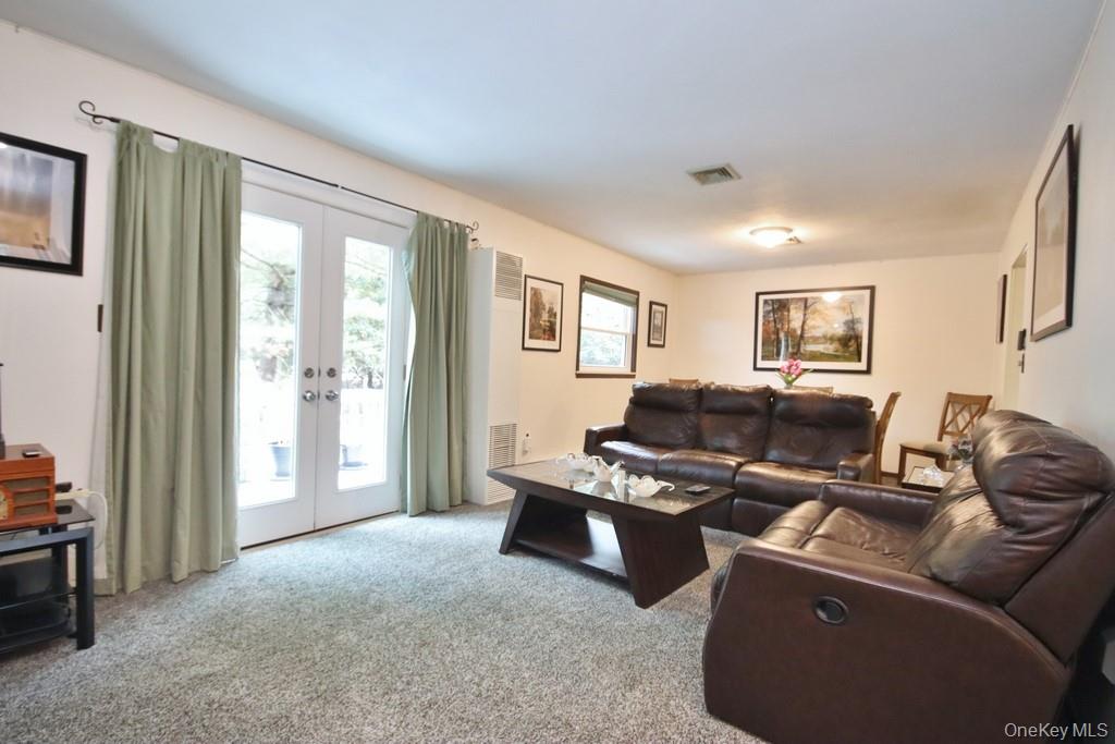 5 Drake Lane, Rock Hill, NY 12775