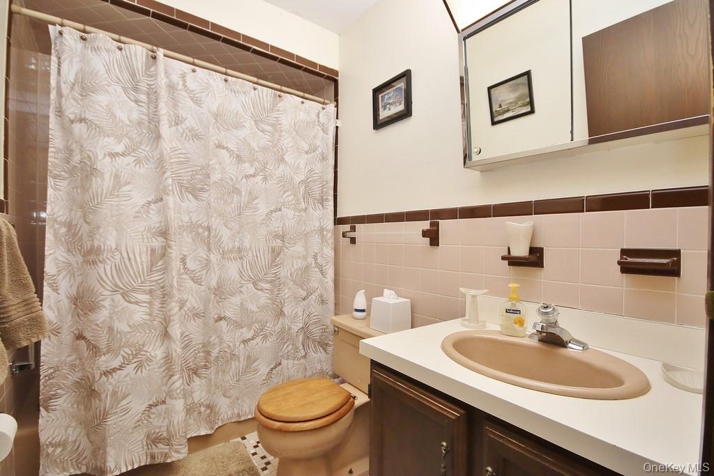 5 Drake Lane, Rock Hill, NY 12775