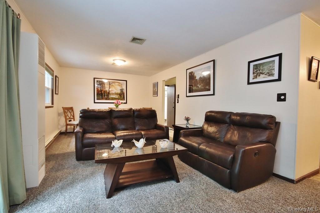 5 Drake Lane, Rock Hill, NY 12775