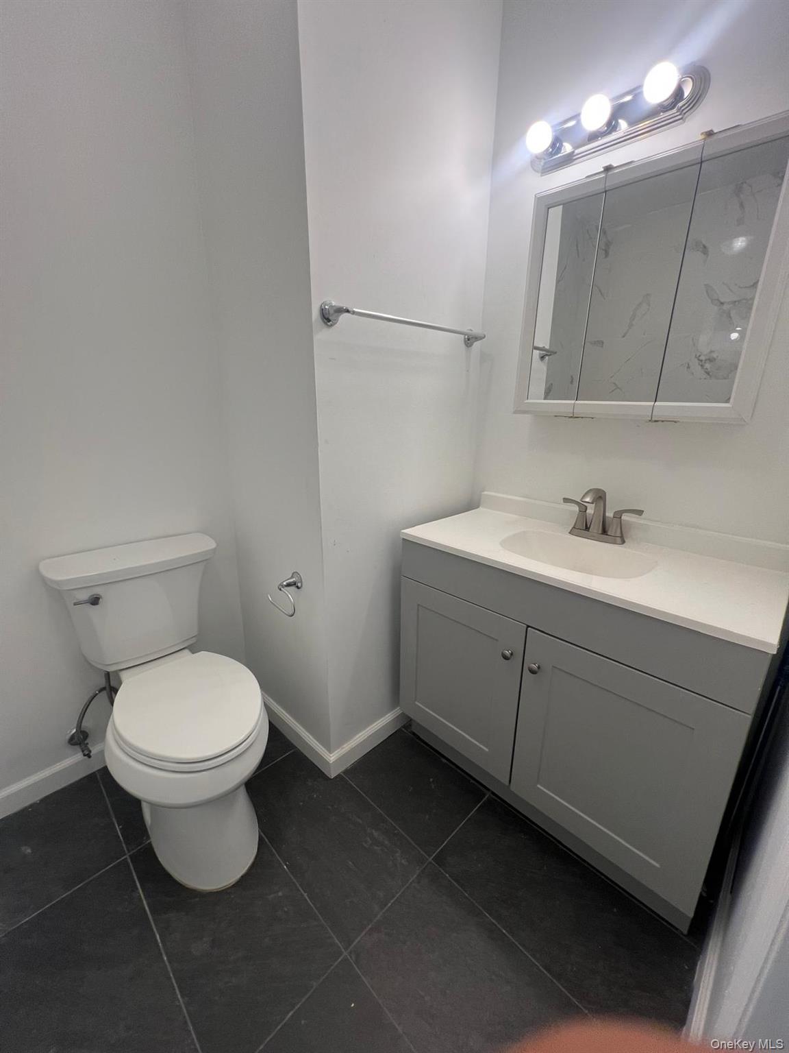 97 Elm Street # 2E, Yonkers, NY 10701