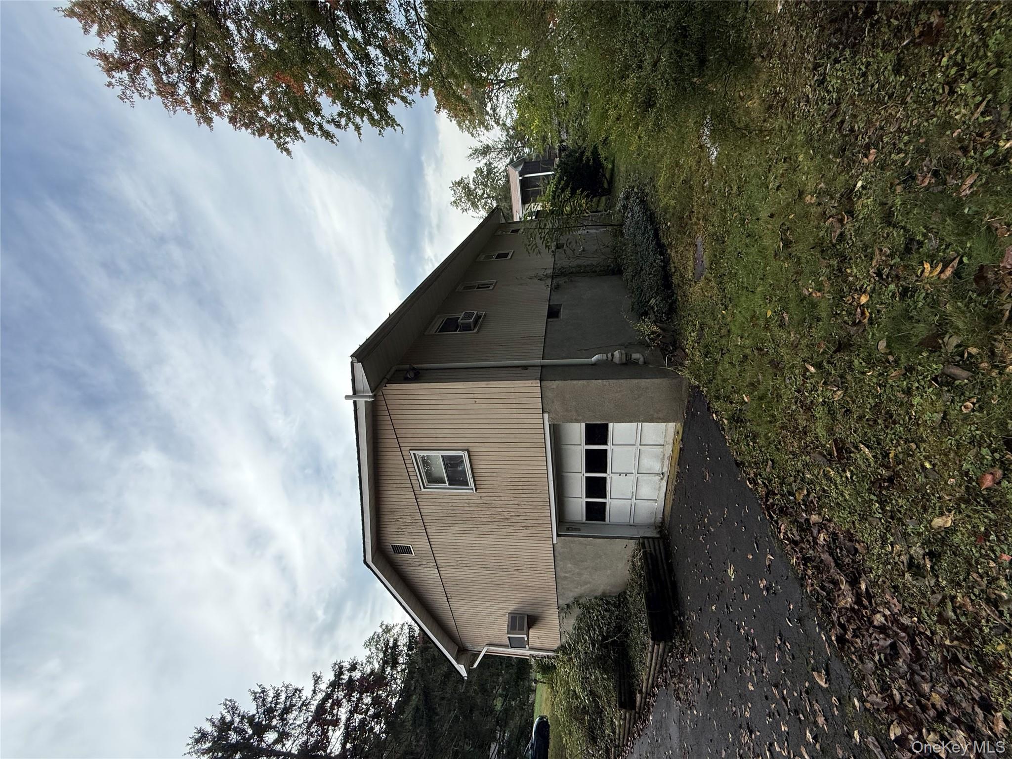 25 Kings Drive, Newburgh, NY 12589