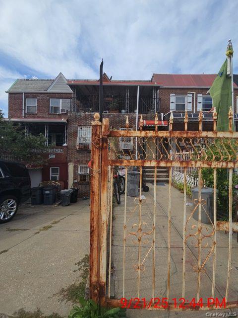 5068 43rd Street, Sunnyside, NY 11377
