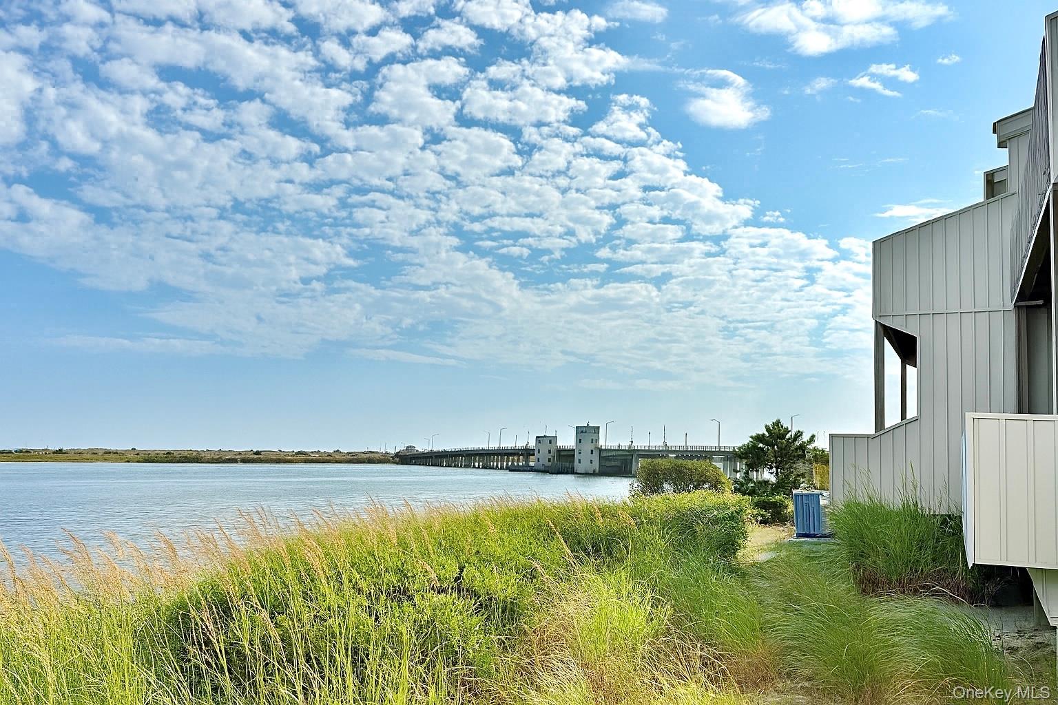 7 Waters Edge # 7, Shirley, NY 11967