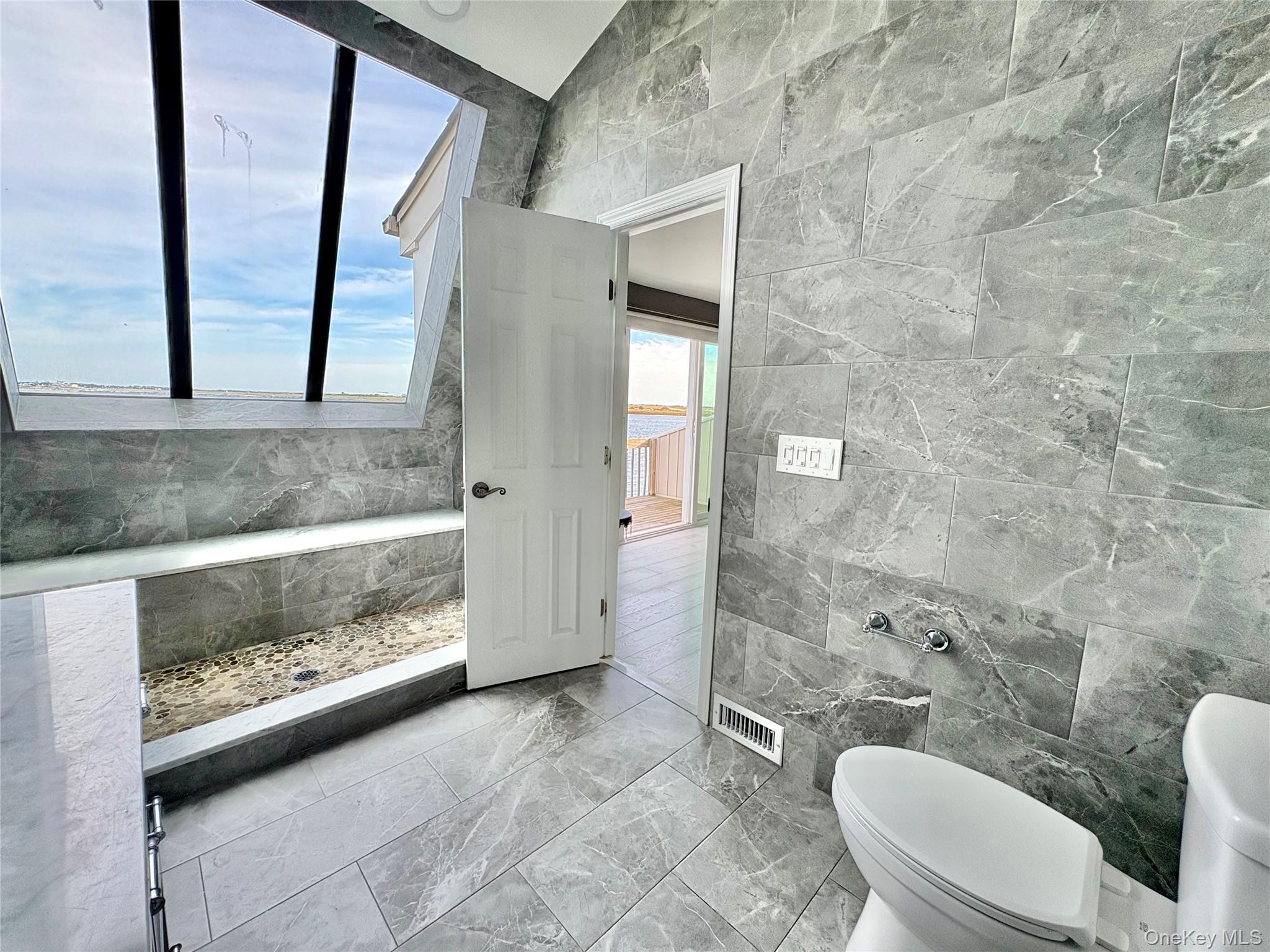 7 Waters Edge # 7, Shirley, NY 11967