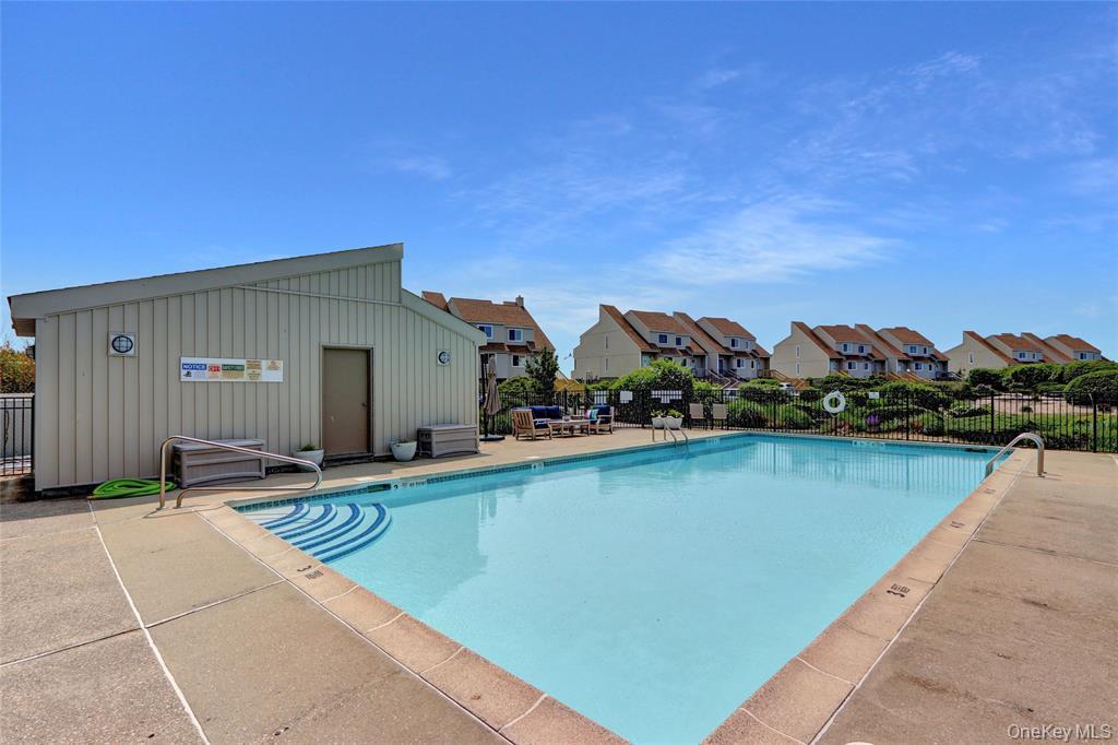 7 Waters Edge # 7, Shirley, NY 11967