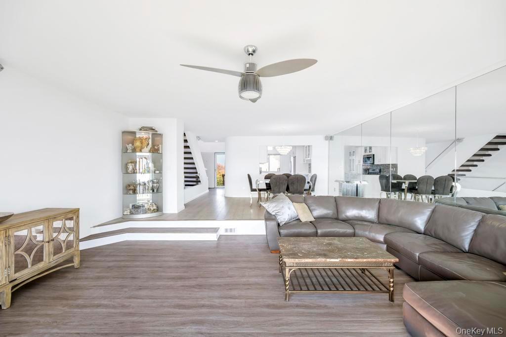 7 Waters Edge # 7, Shirley, NY 11967