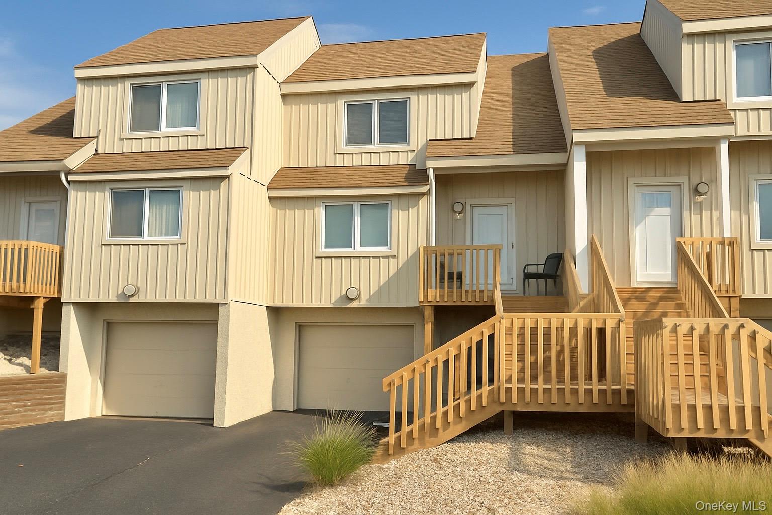 7 Waters Edge # 7, Shirley, NY 11967